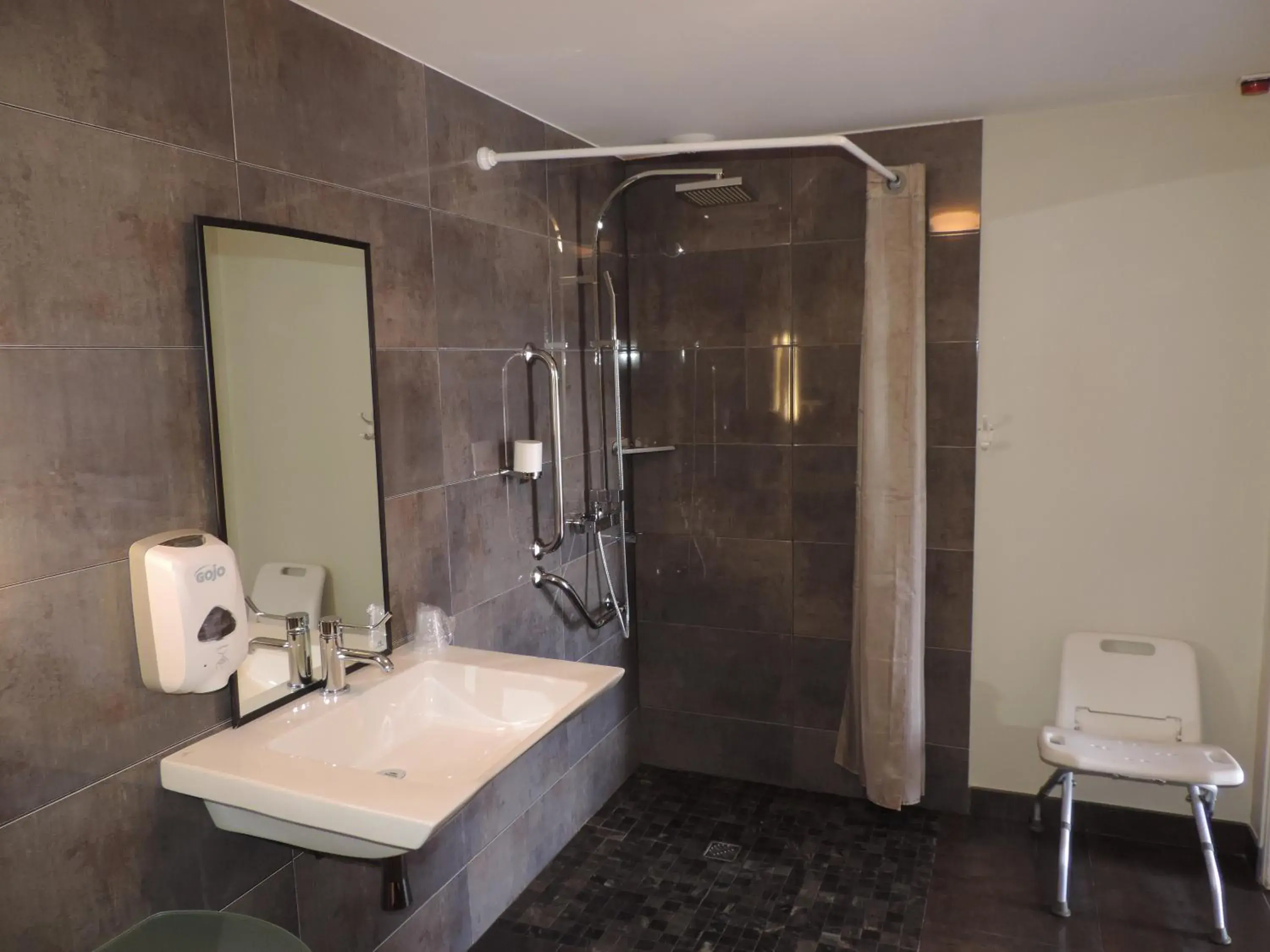 Bathroom in Hotel No Mino