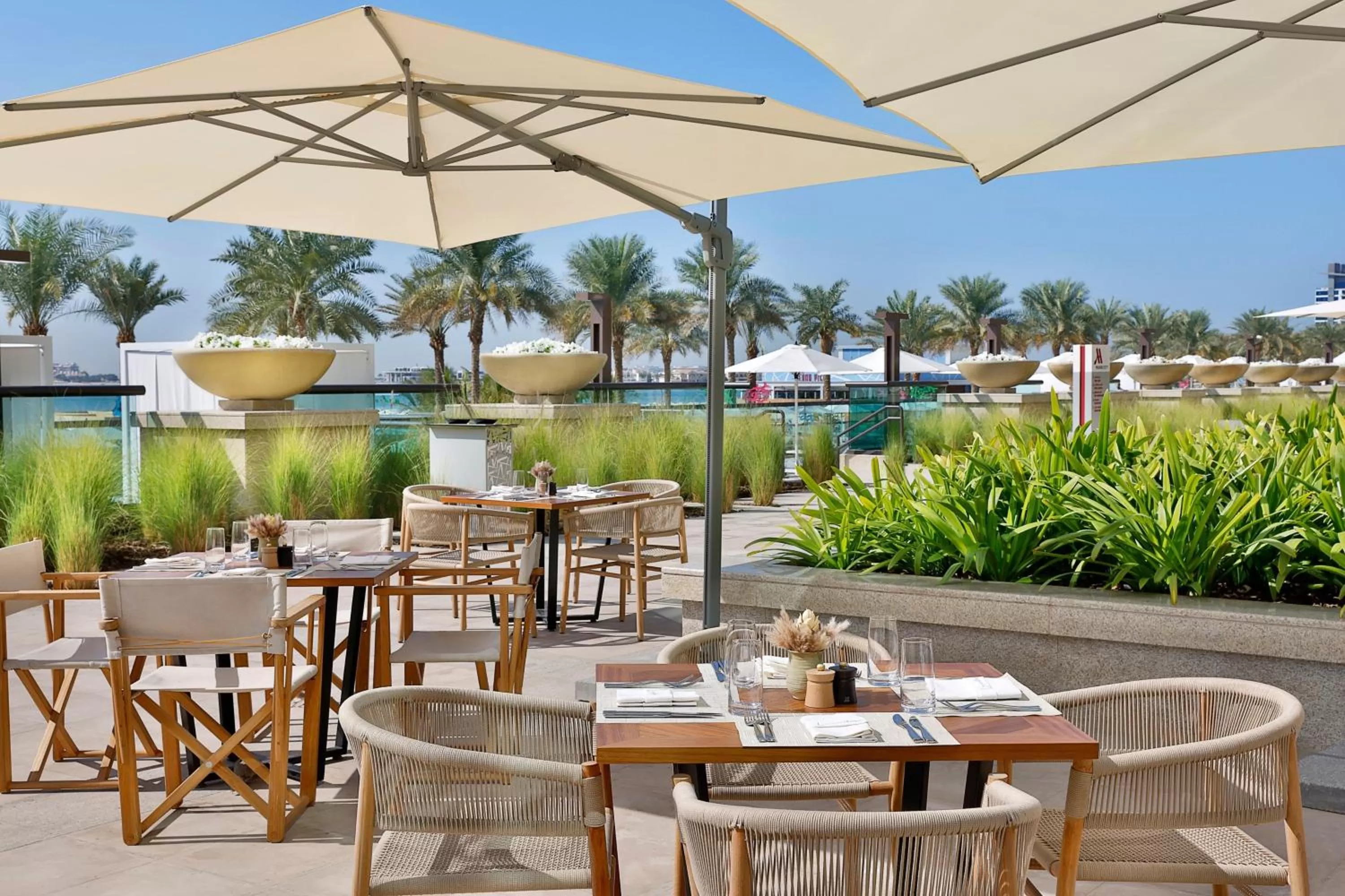 Restaurant/places to eat in Marriott Resort Palm Jumeirah, Dubai
