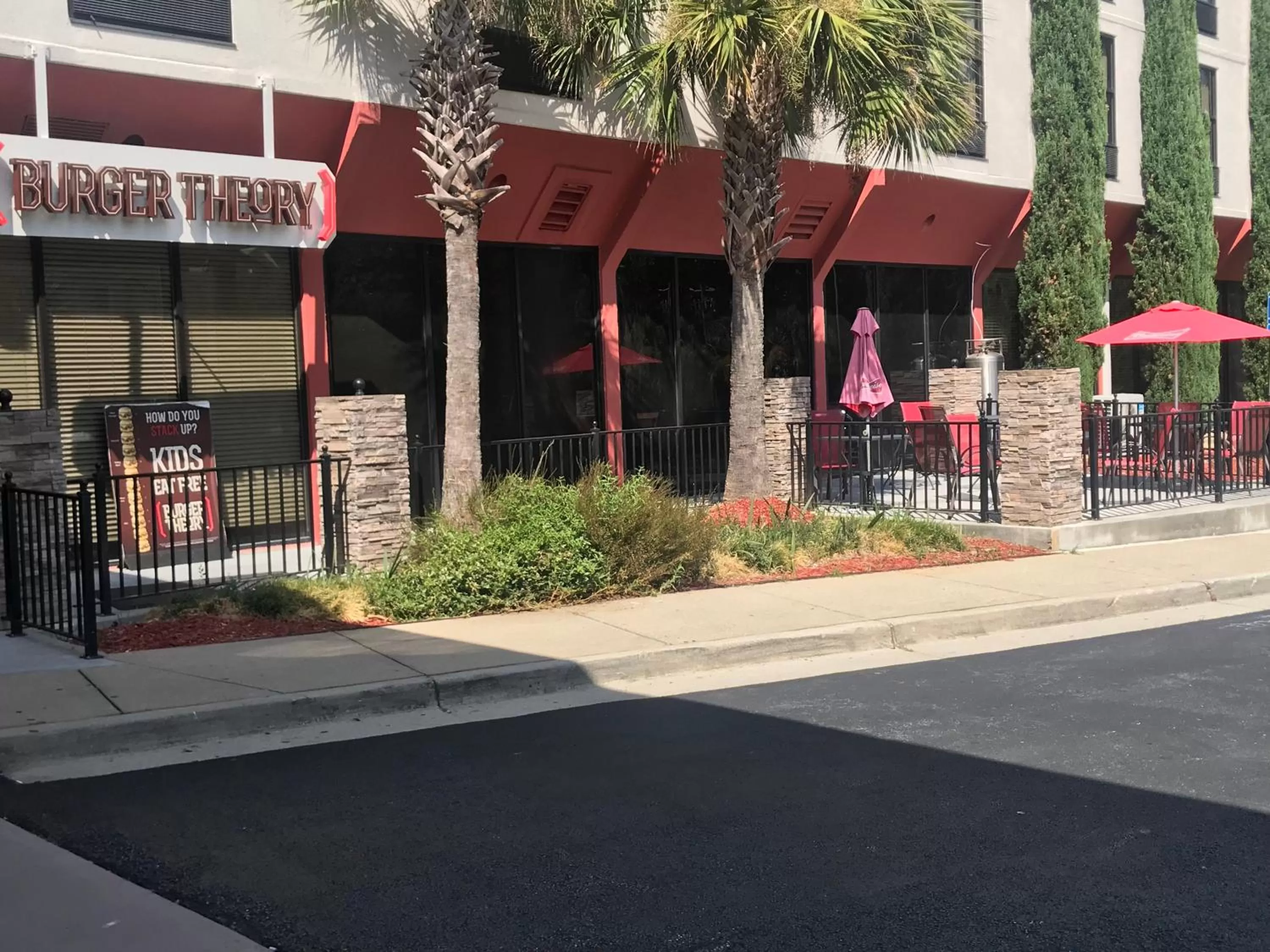 Restaurant/places to eat in Holiday Inn Hotel Atlanta-Tucker, a Full Service Hotel