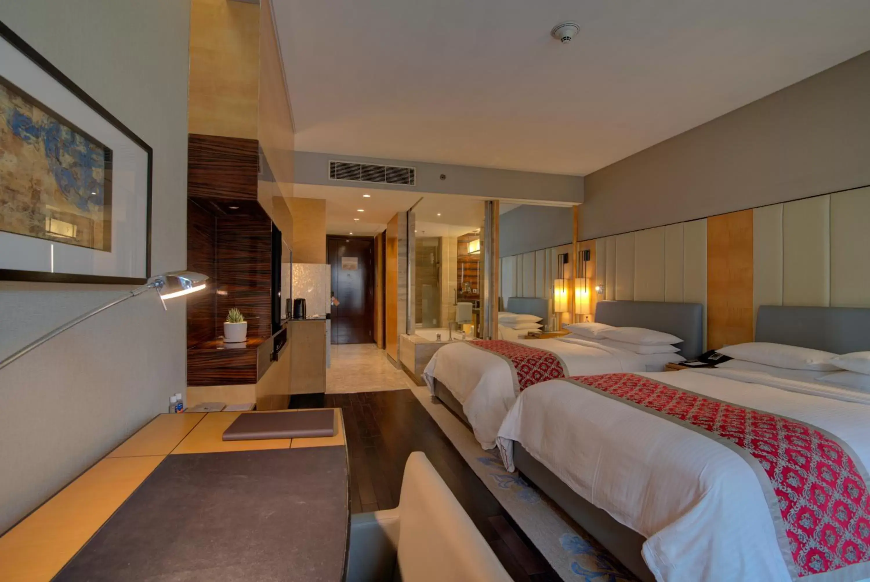 Bed in JW Marriott Hotel New Delhi Aerocity