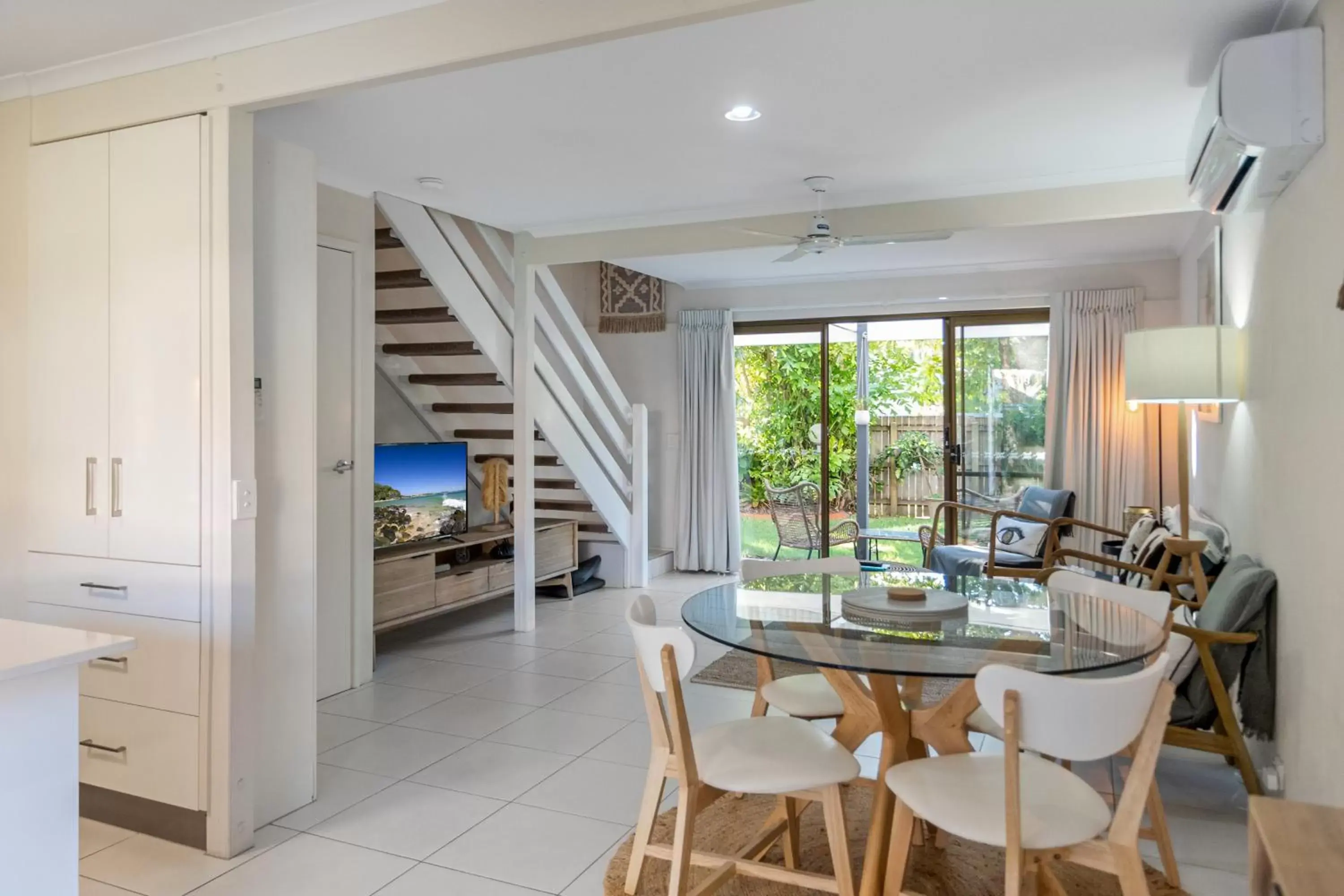 Dining Area in Nautilus Noosa Holiday Resort