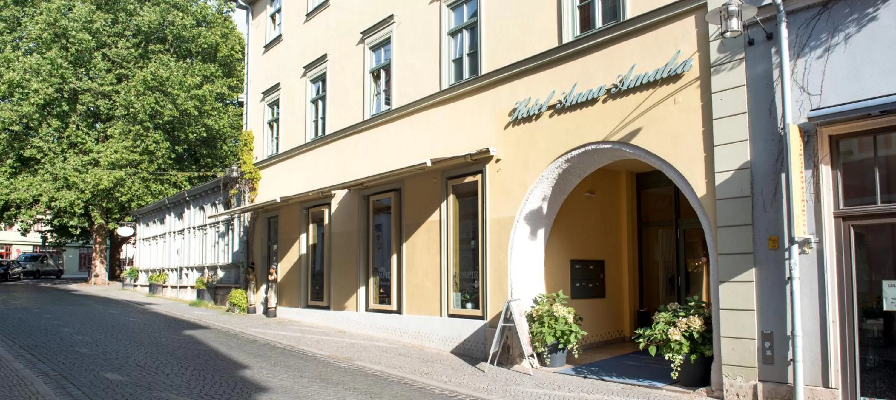 Facade/entrance in Hotel Anna Amalia