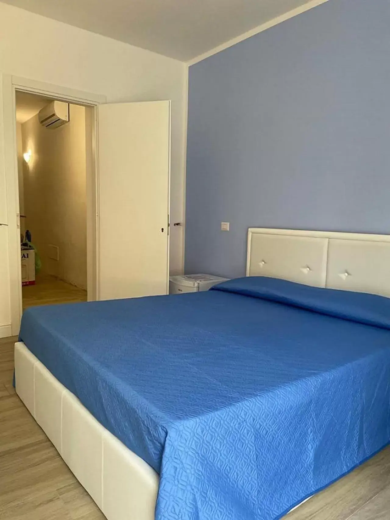 Bedroom, Bed in Riviera Albachiara Anzio B&B