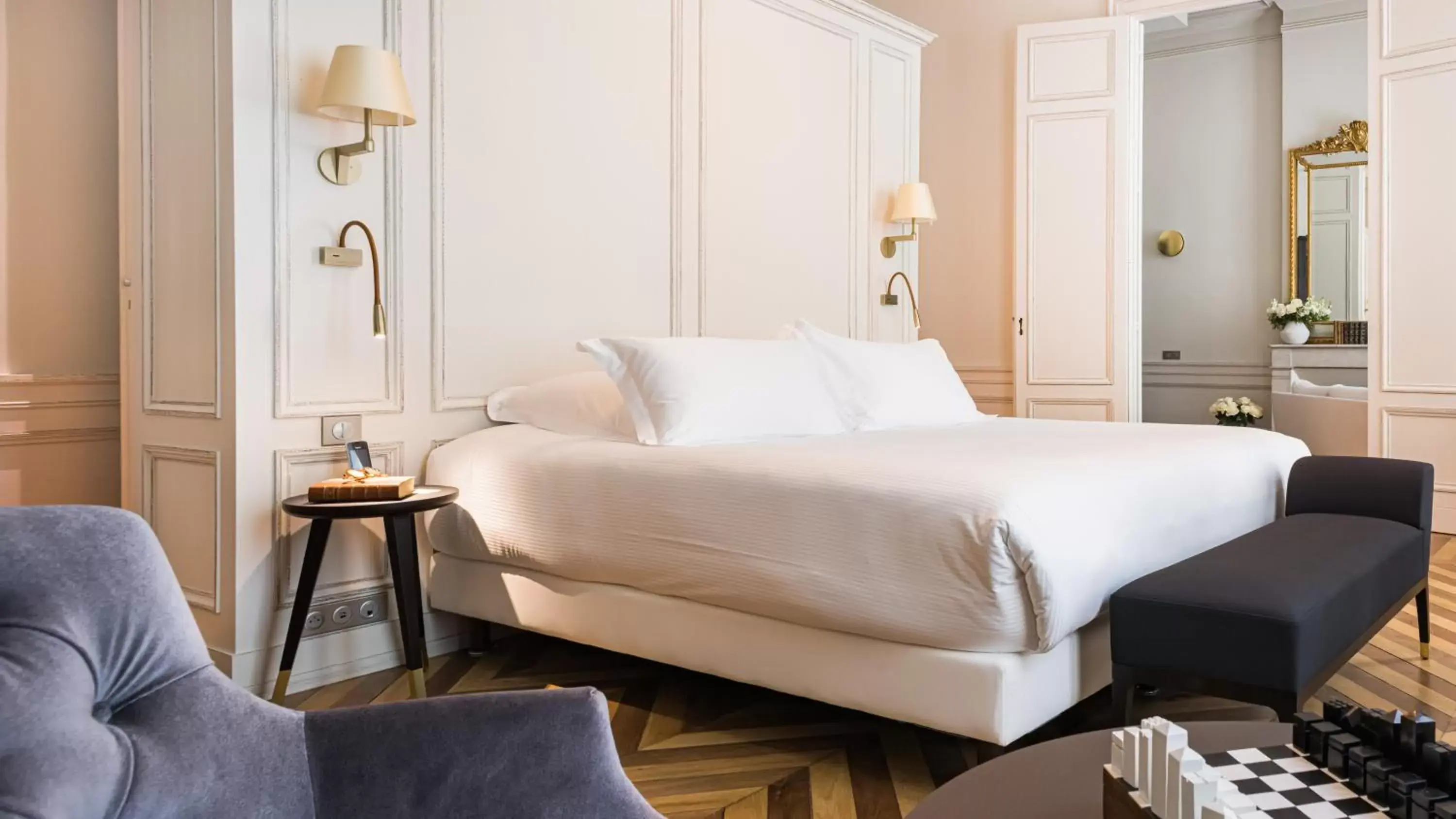 Bedroom, Bed in Villas Foch Boutique Hotel & Spa Bordeaux