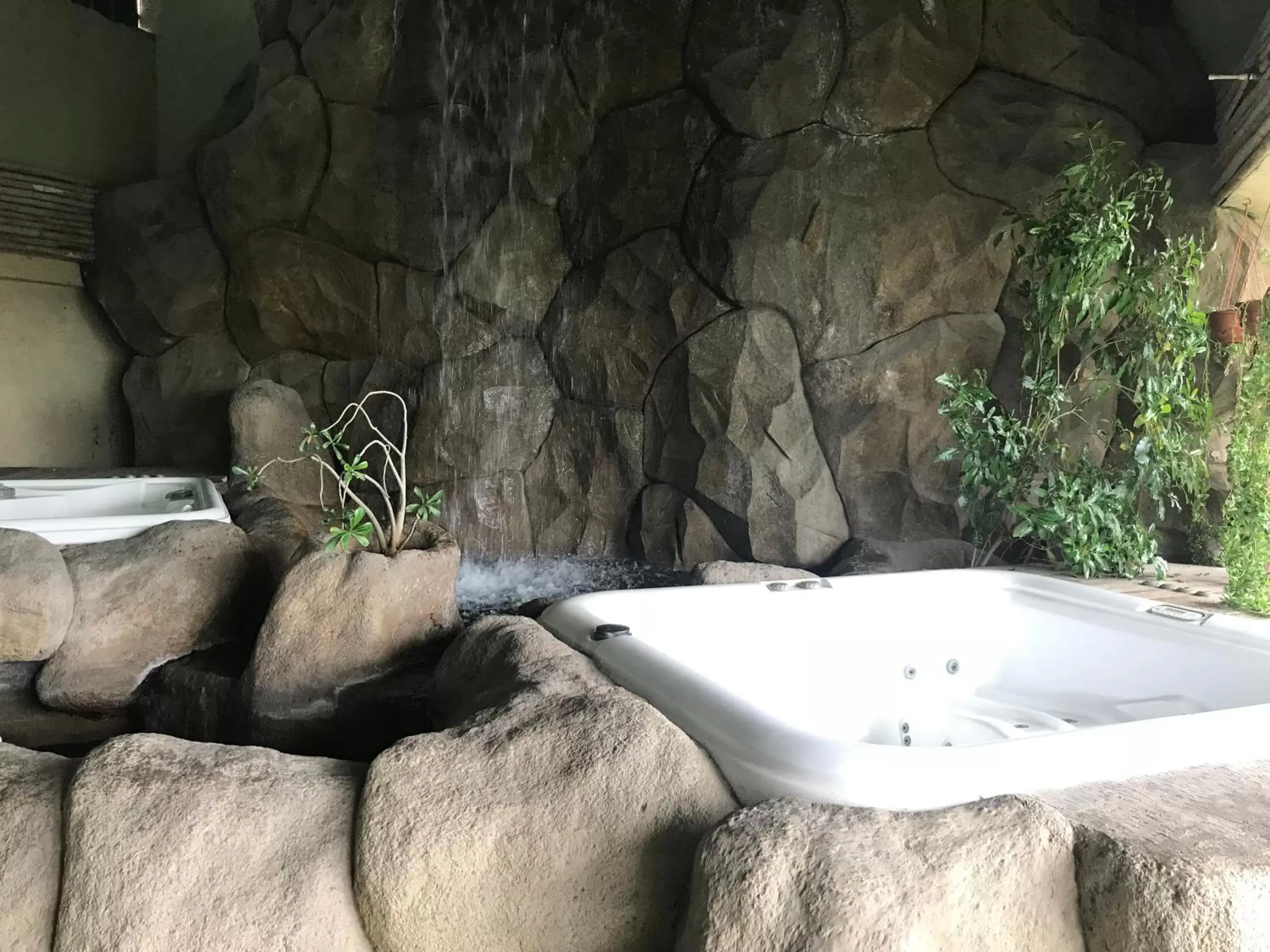 Hot Spring Bath, Bathroom in St Laurn The Spiritual Resort