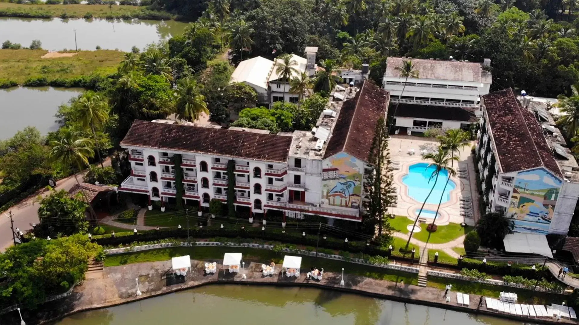 Bird's eye view, Bird's-eye View in Resorte Marinha Dourada