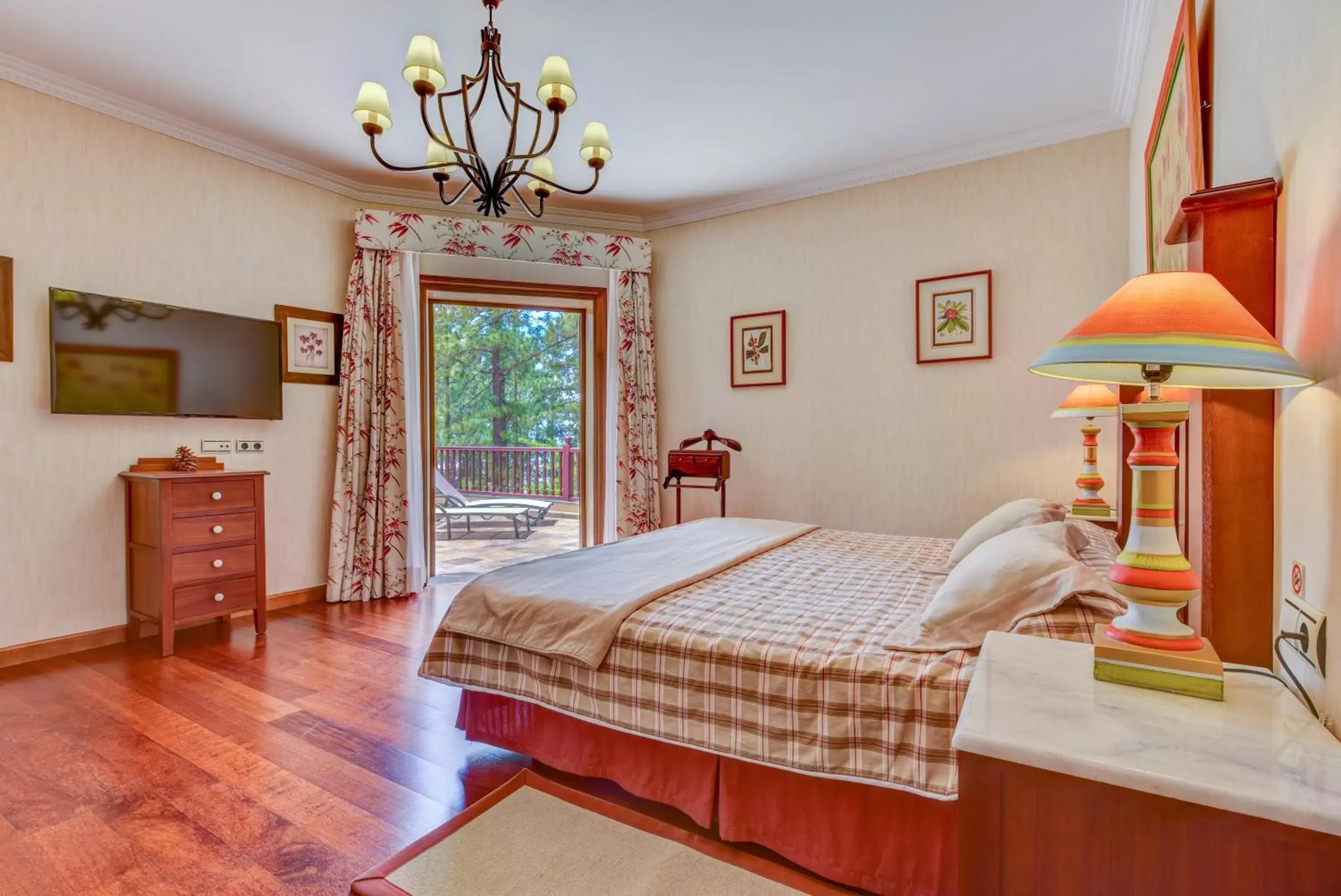 Bedroom in Hotel Spa Villalba