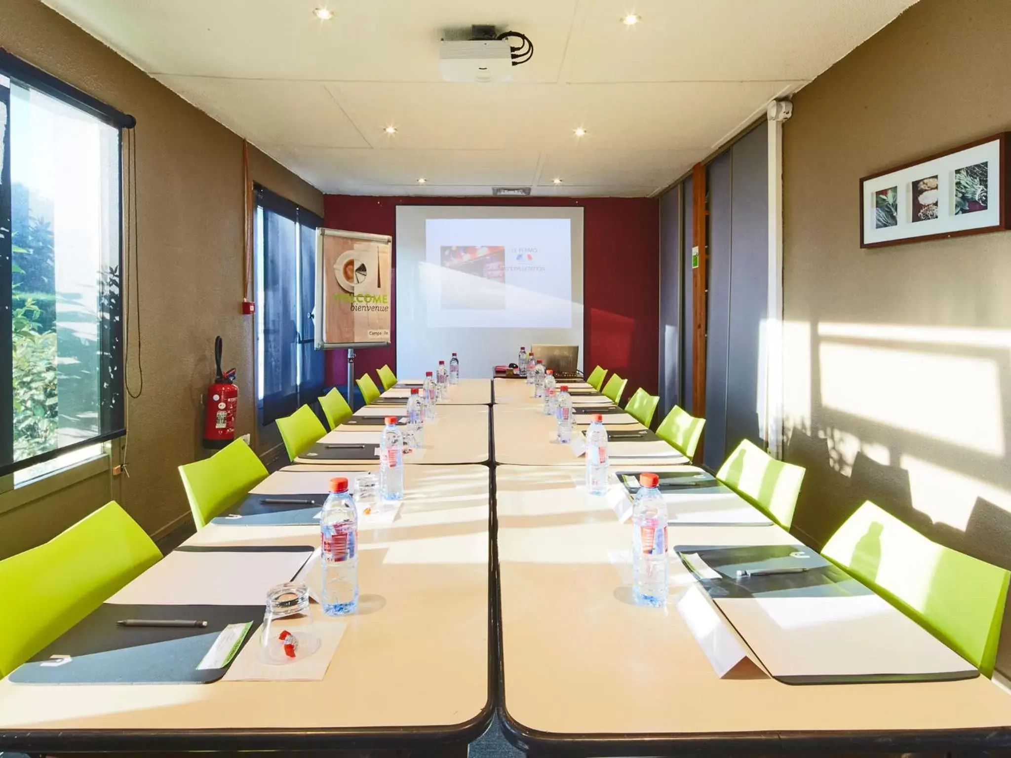 Meeting/conference room in Campanile Bordeaux Est - Artigues