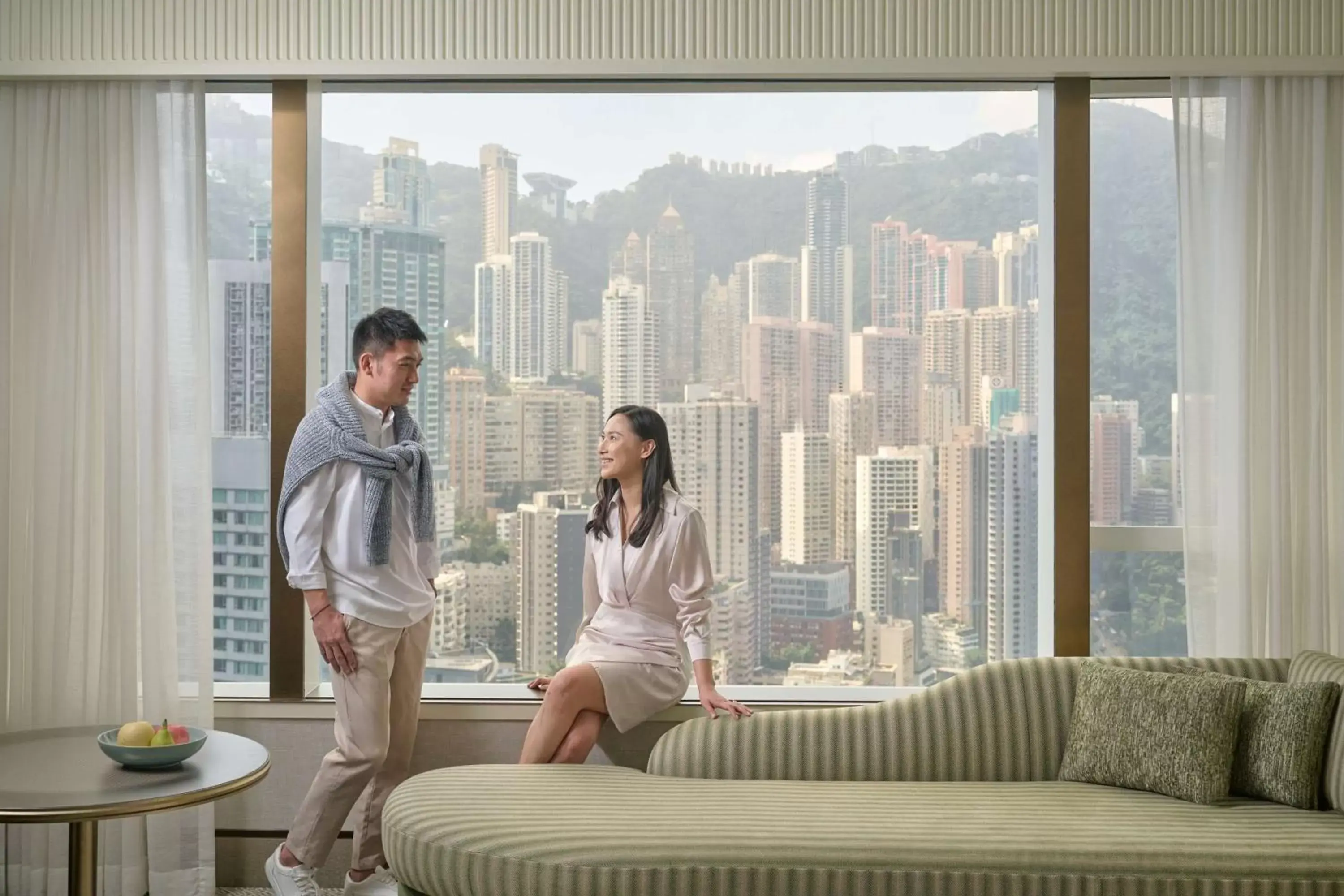 Bedroom in Island Shangri-La, Hong Kong