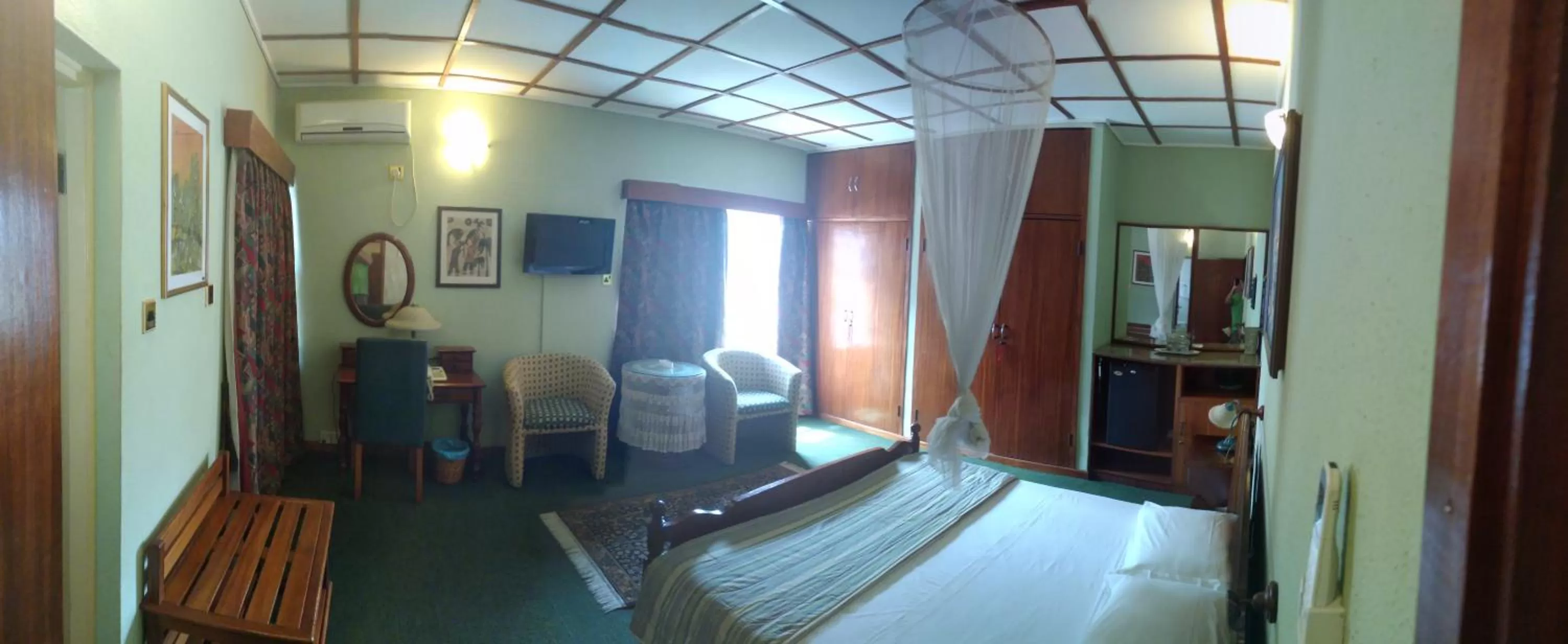 TV and multimedia, Bed in Manuela Residence