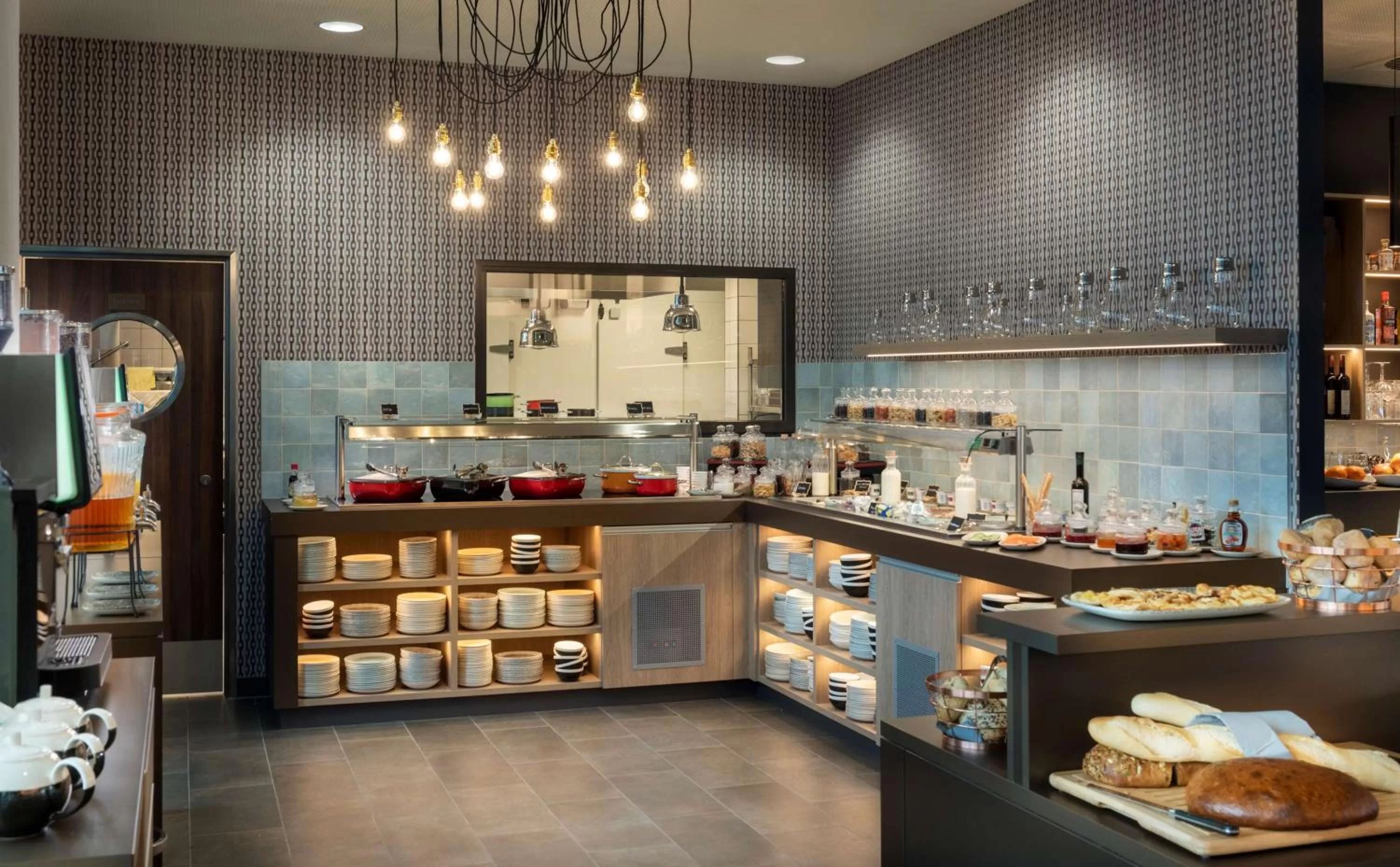 Restaurant/places to eat in Hyatt House Frankfurt Eschborn