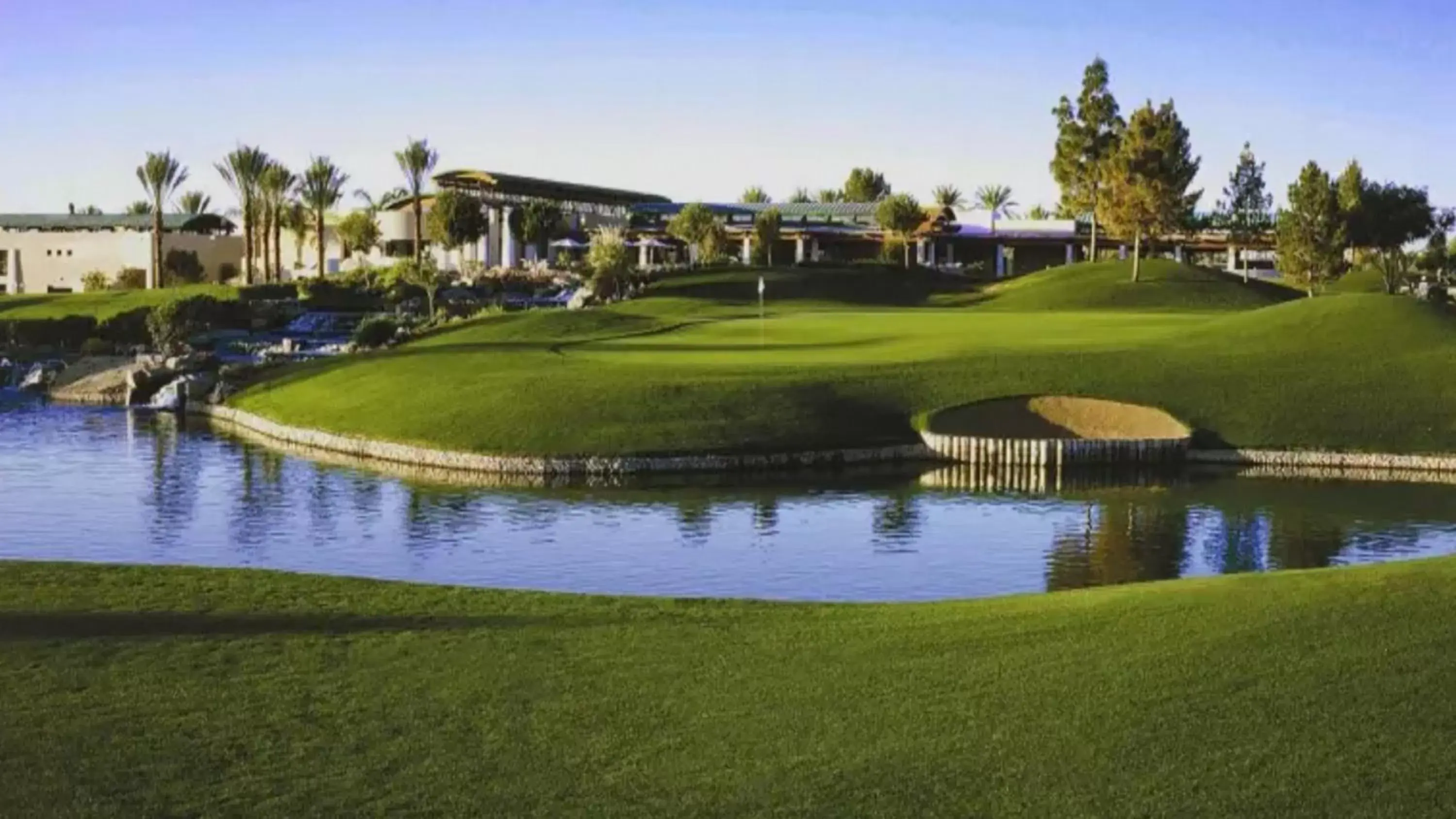 Nearby landmark, Golf in Holiday Inn Phoenix/Chandler, an IHG Hotel