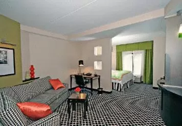 Seating area in Fairfield Inn Suites Elkin Jonesville