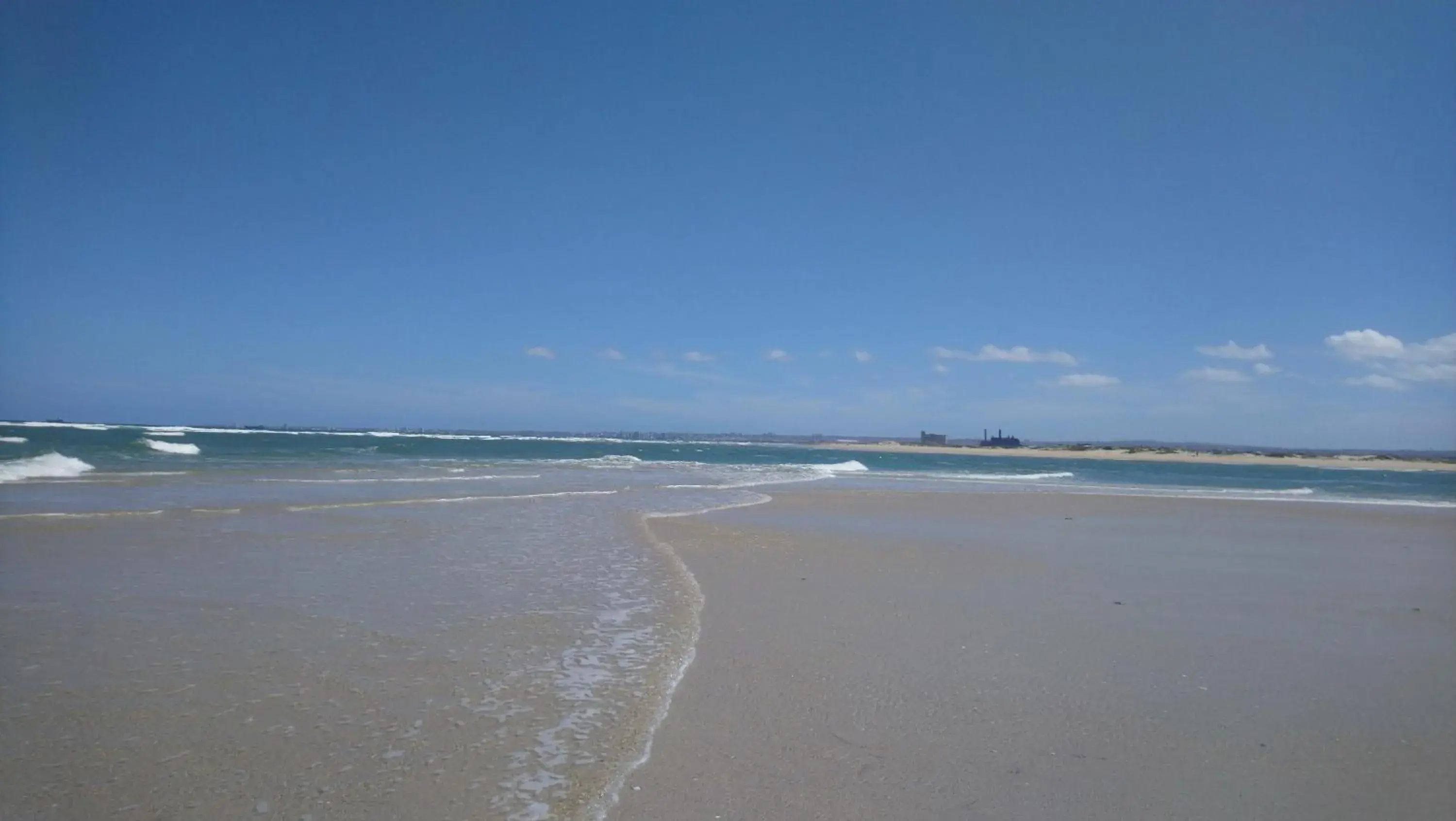 Beach in Nautilus Guesthouse