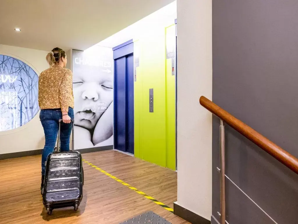 Lobby or reception in ibis budget Bordeaux Centre Mériadeck Lobby or reception in ibis budget Bordeaux Centre Mériadeck