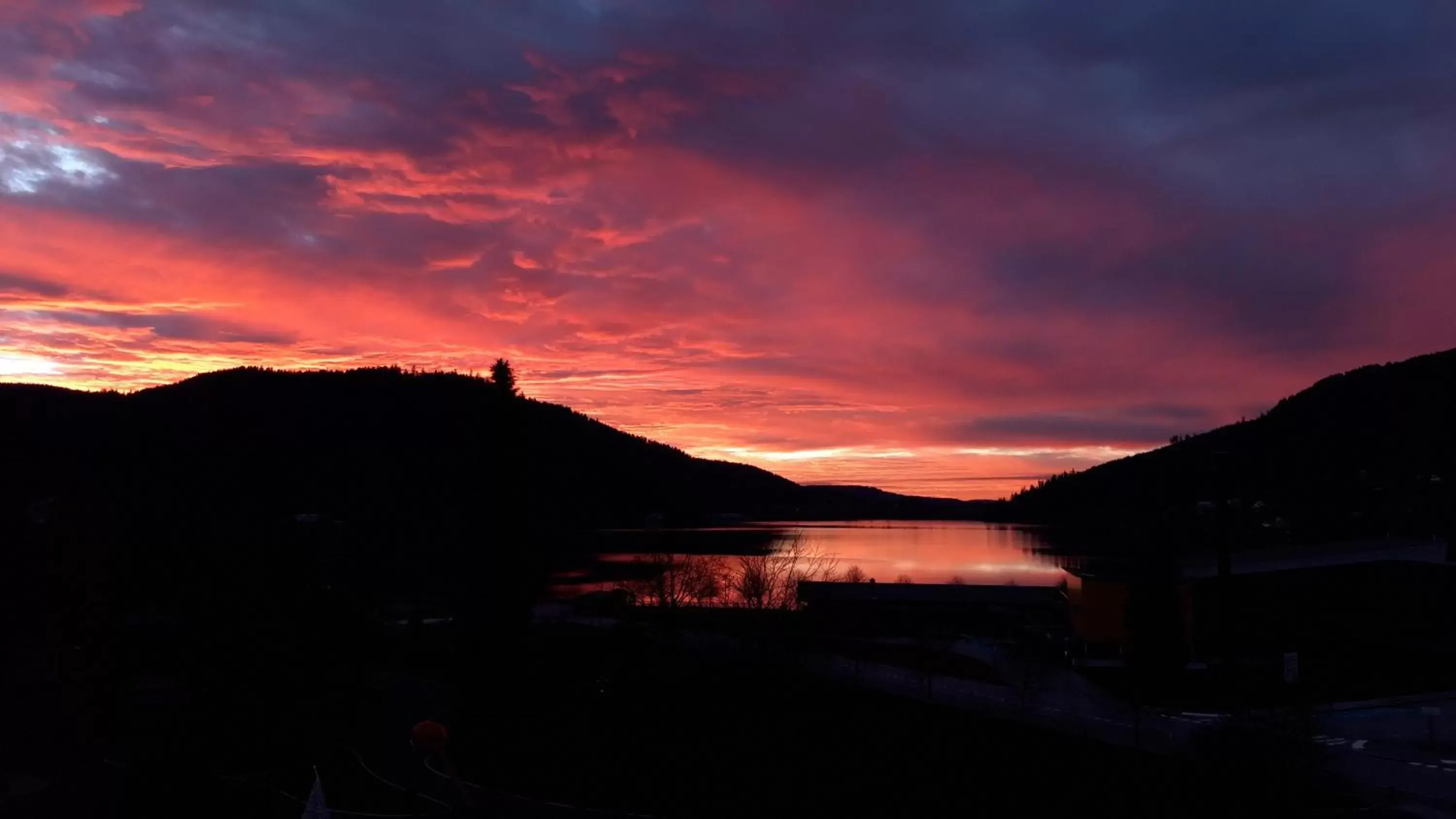 Sunset, Sunrise/Sunset in Les Loges Du Parc