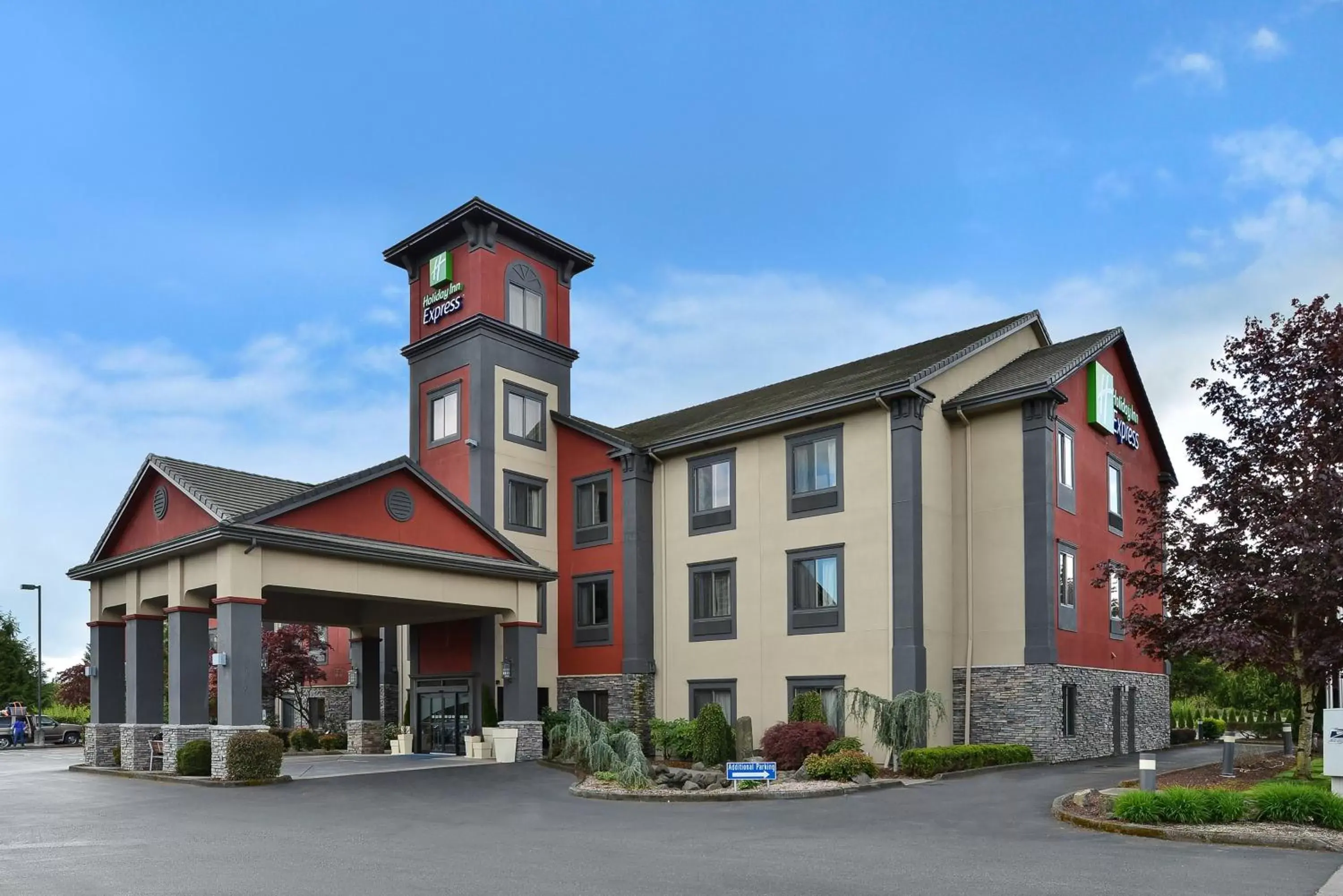Property Building in Holiday Inn Express Vancouver North, an IHG Hotel