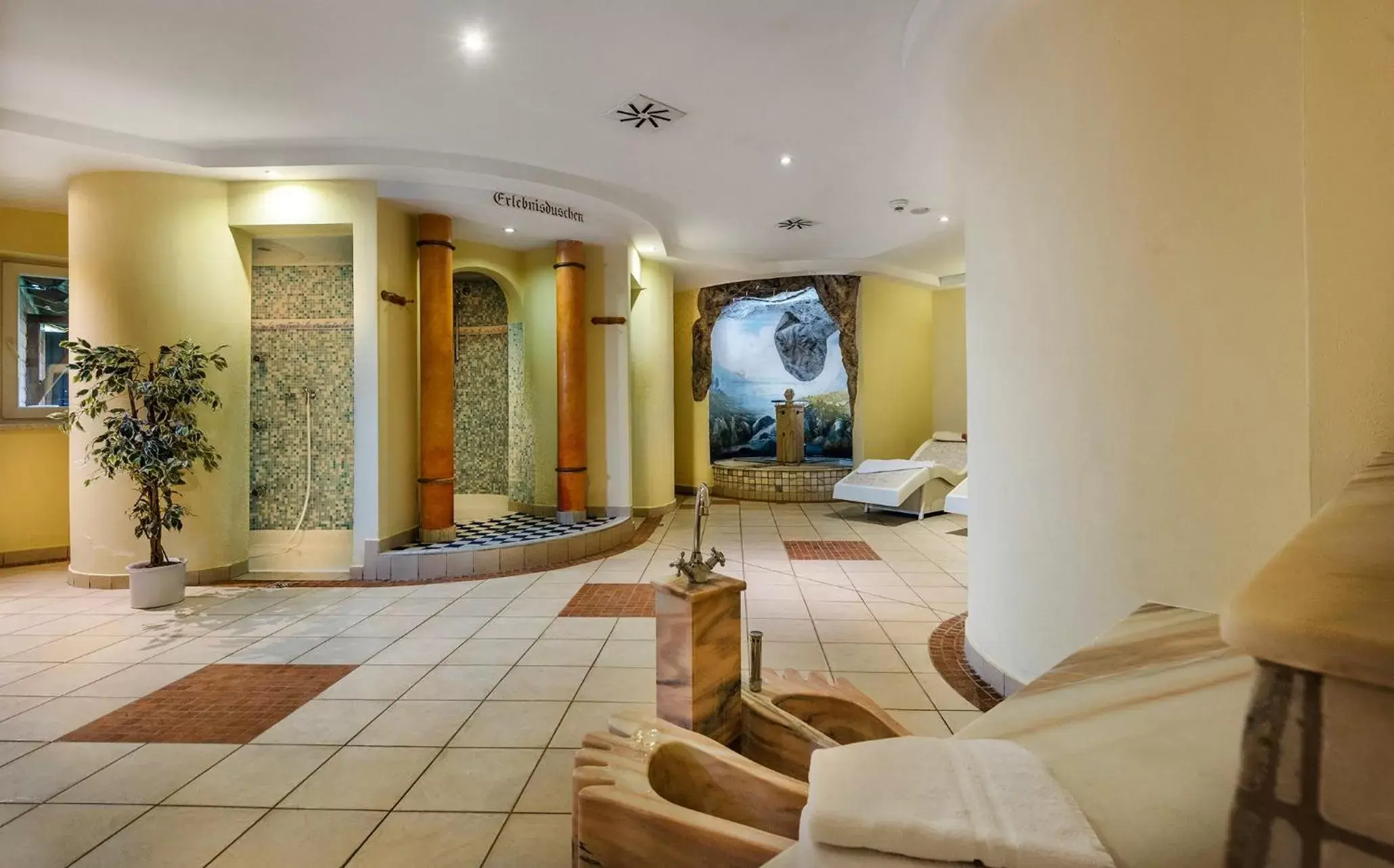 Spa and wellness centre/facilities in Johannesbad Hotel Palace - Kinder bis 11 kostenfrei