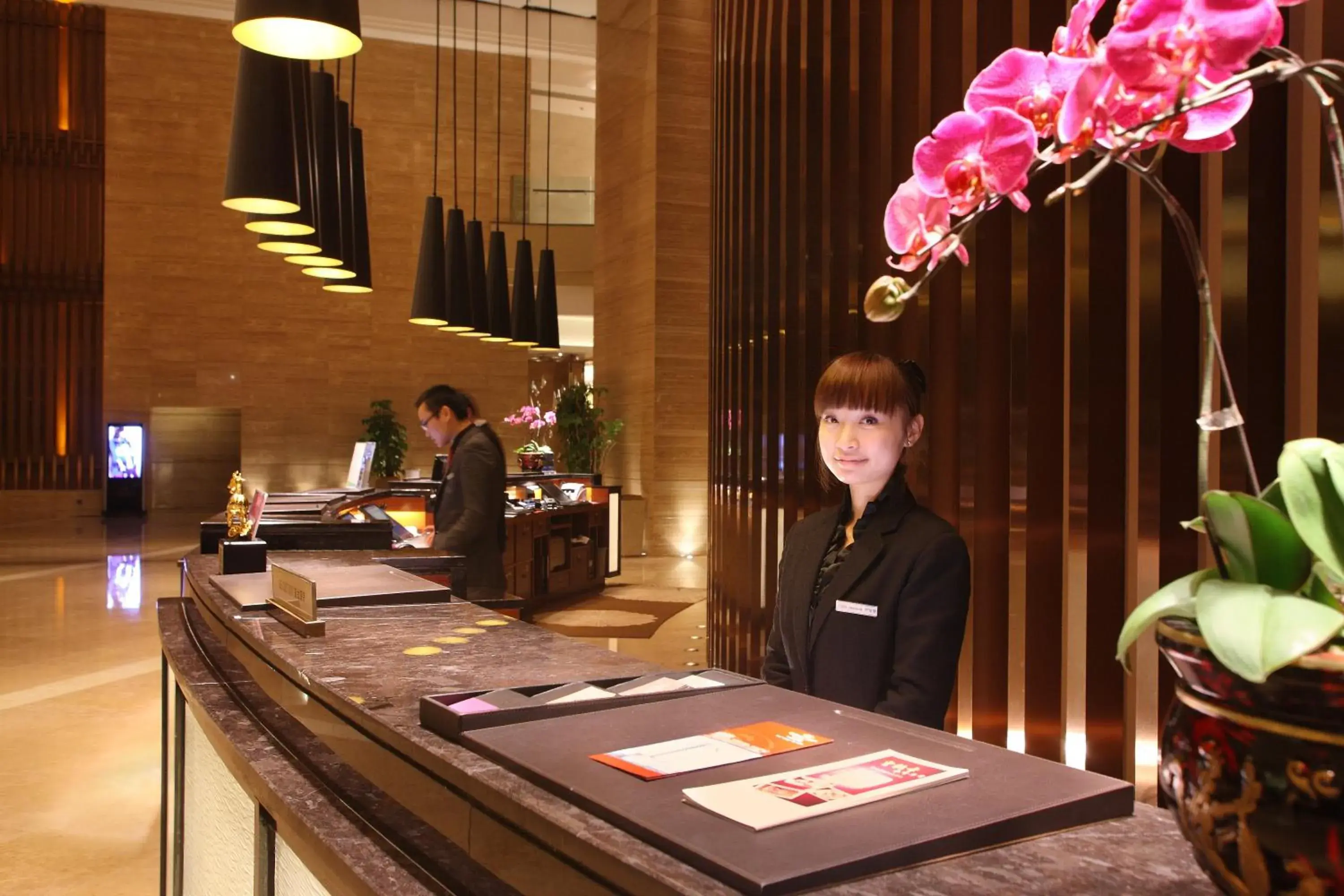 Lobby or reception in Crowne Plaza Huizhou by IHG Lobby or reception in Crowne Plaza Huizhou by IHG