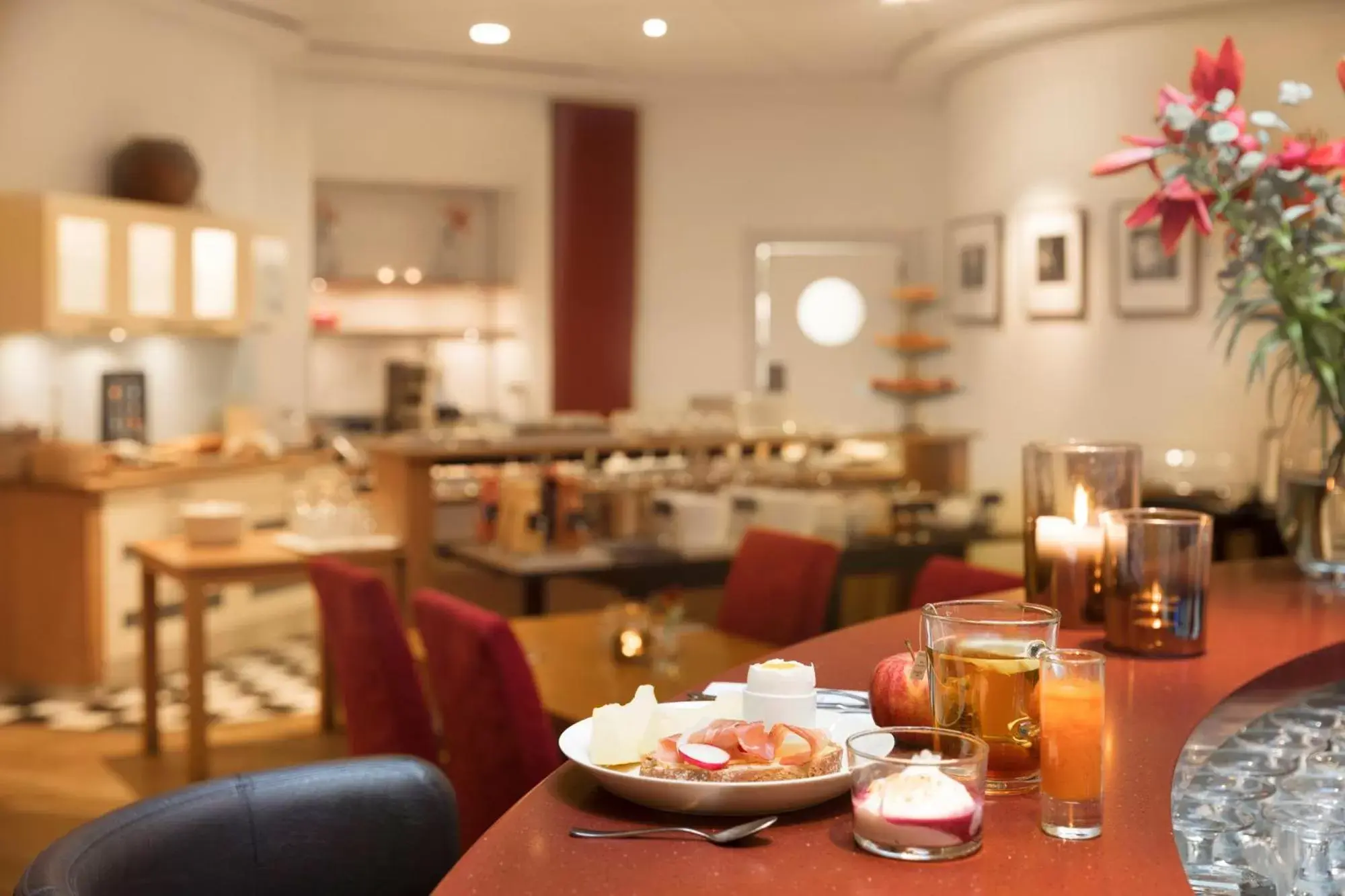 Buffet breakfast, Restaurant/Places to Eat in ProfilHotels Riddargatan