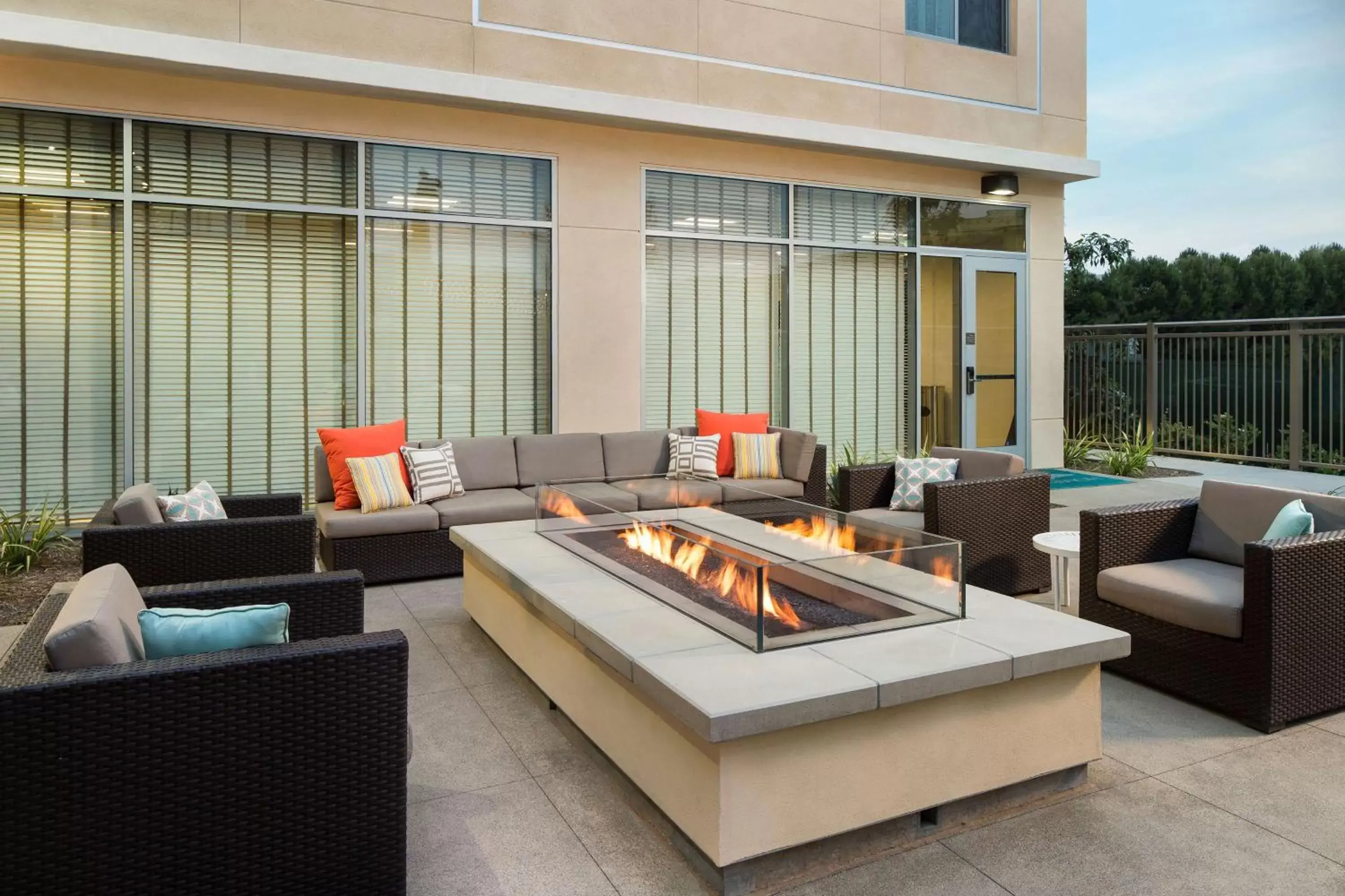 Property building, Seating Area in Homewood Suites by Hilton Aliso Viejo Laguna Beach