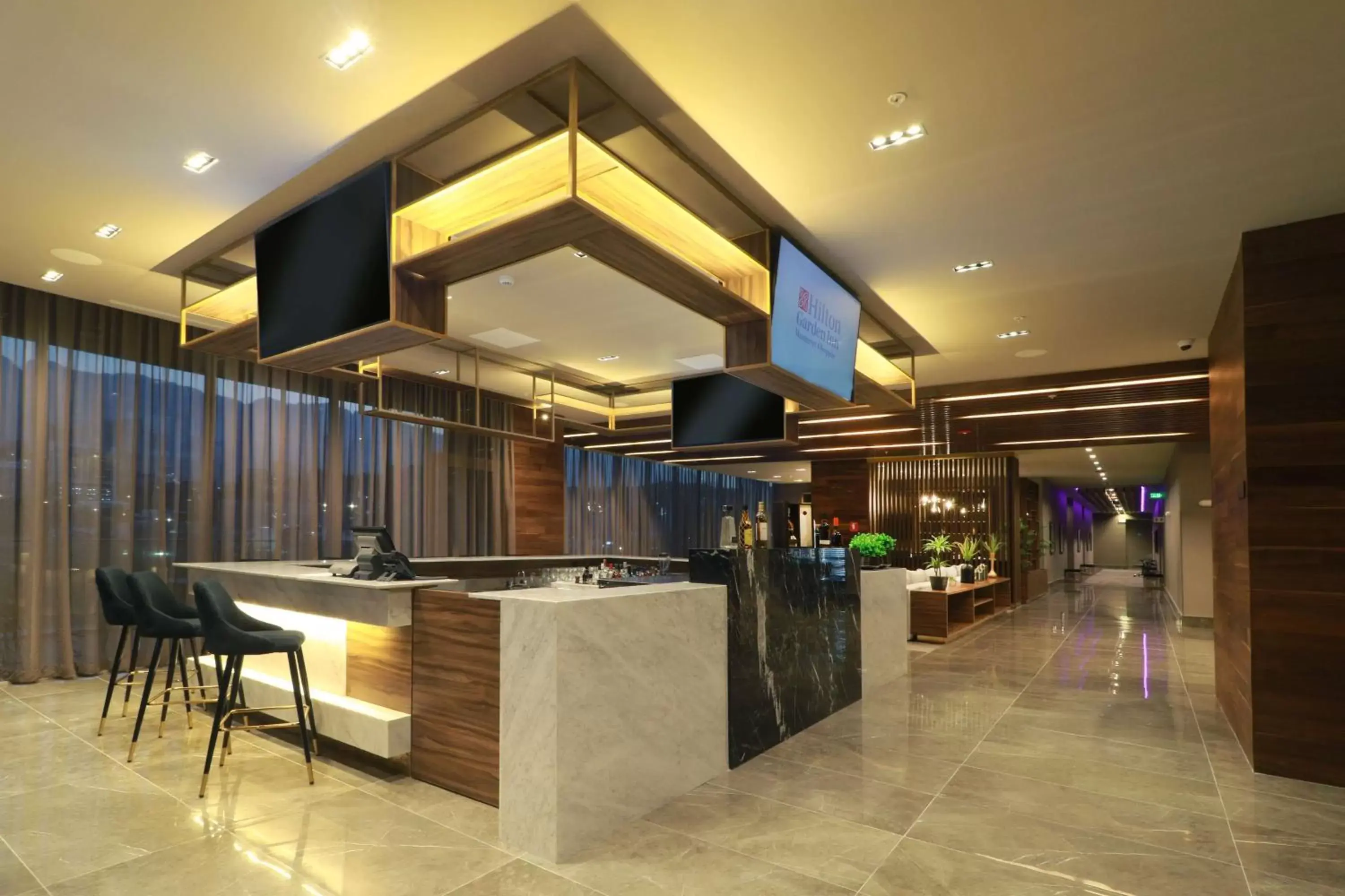 Lounge or bar, Lobby/Reception in Hilton Garden Inn Monterrey Obispado
