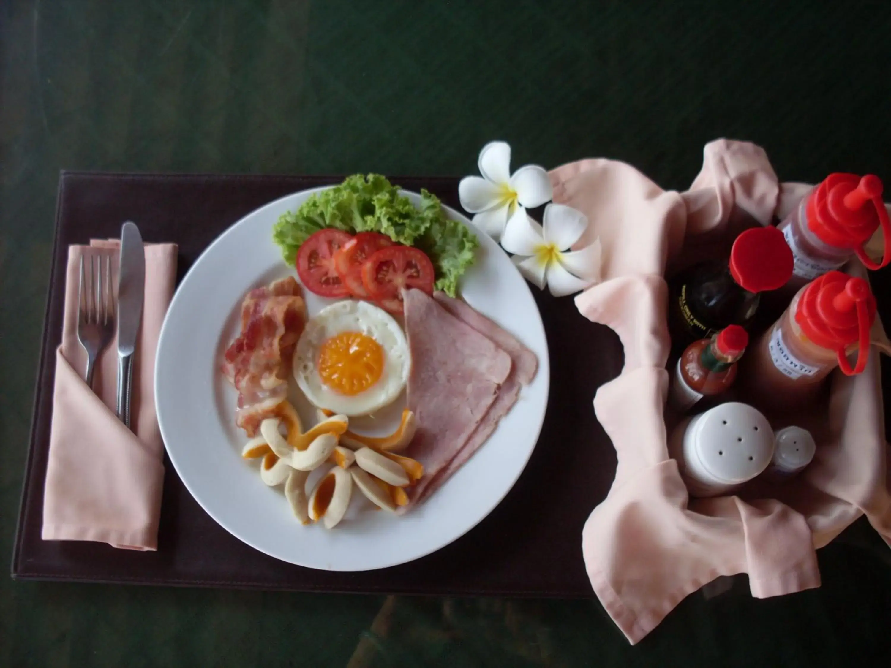 American breakfast in Samroiyod Holiday Resort (SHA Extra Plus)