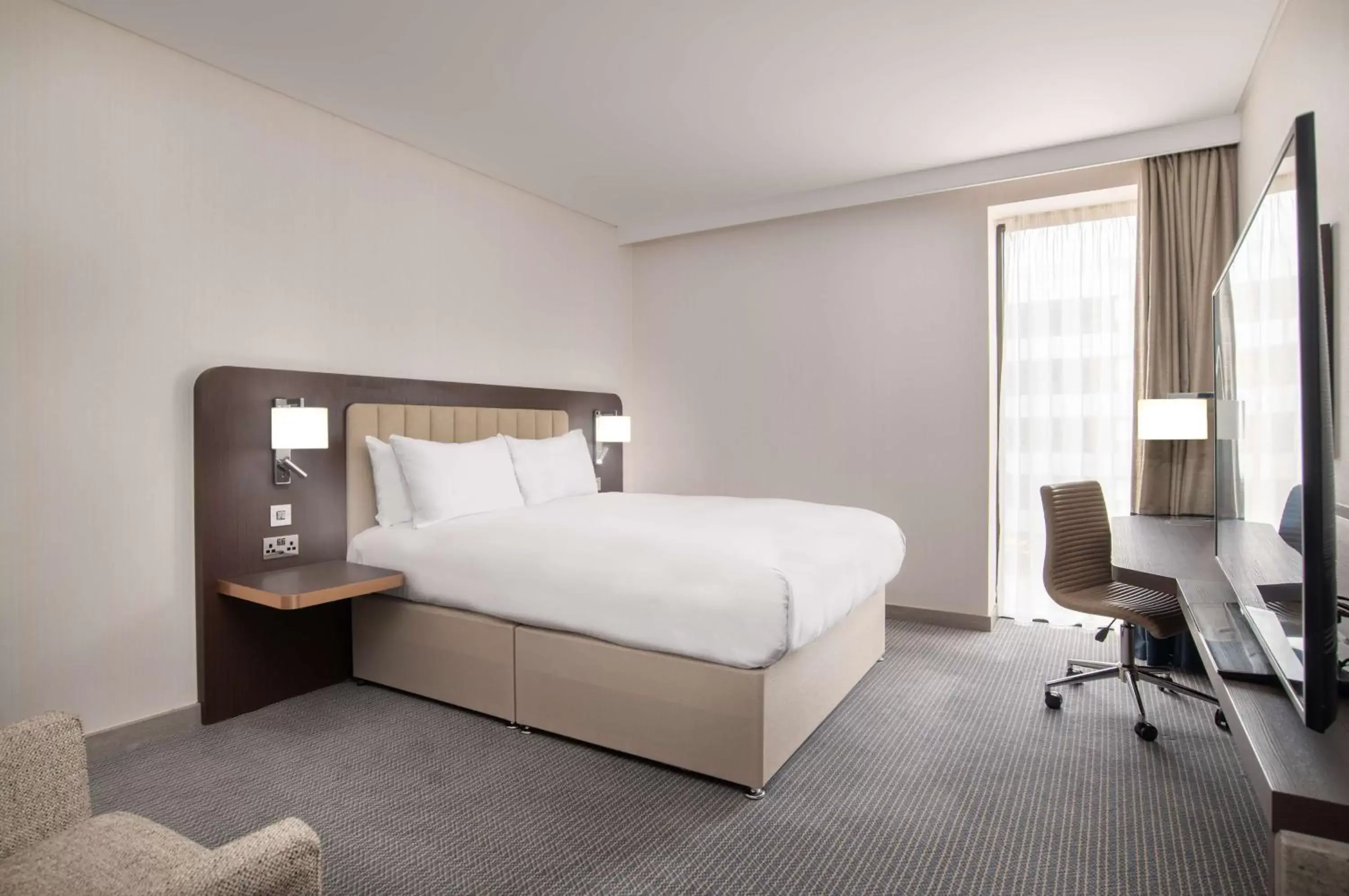 Bed in Hilton London Gatwick Airport
