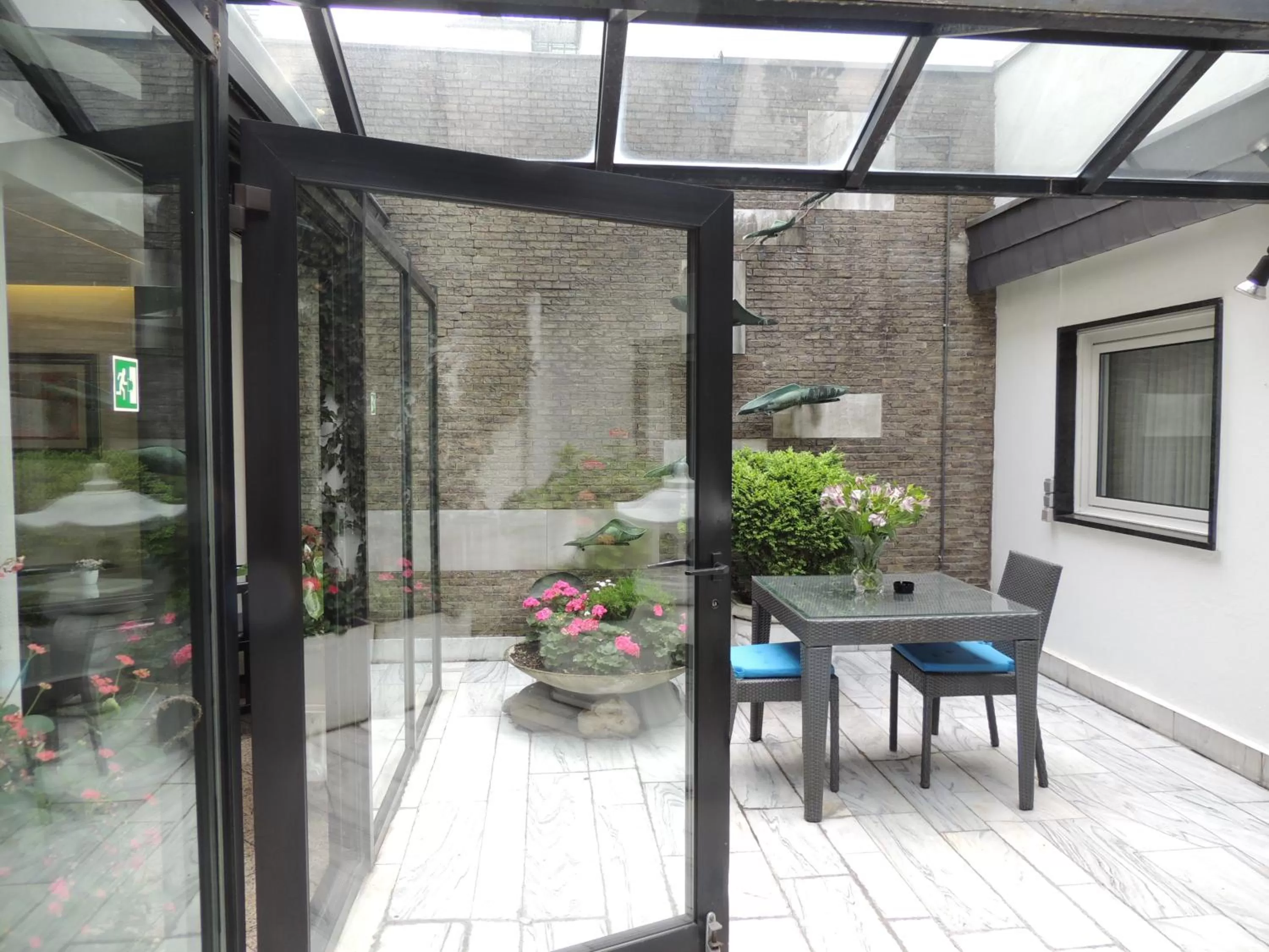 Facade/entrance in Hotel Prinz Anton