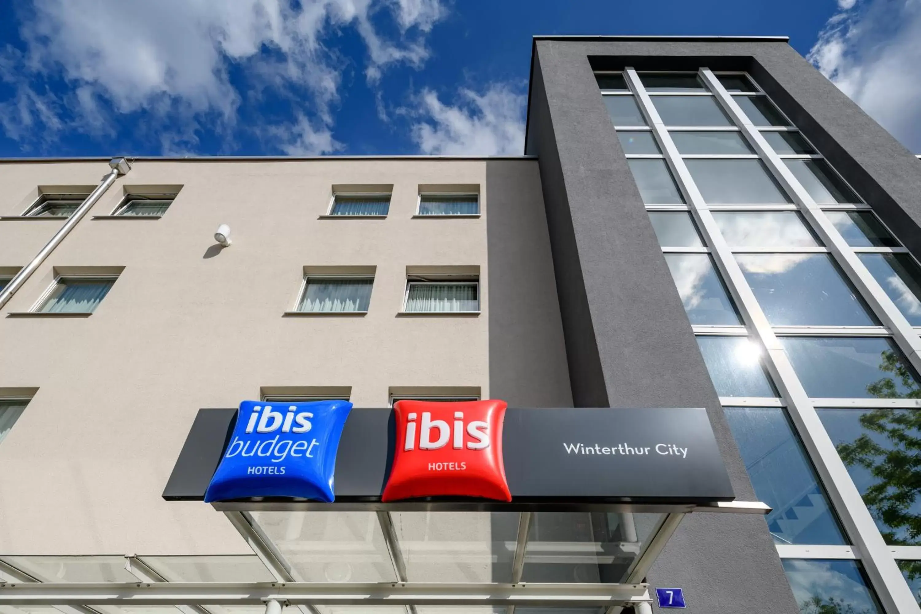 Facade/entrance in ibis Winterthur City Facade/entrance in ibis Winterthur City