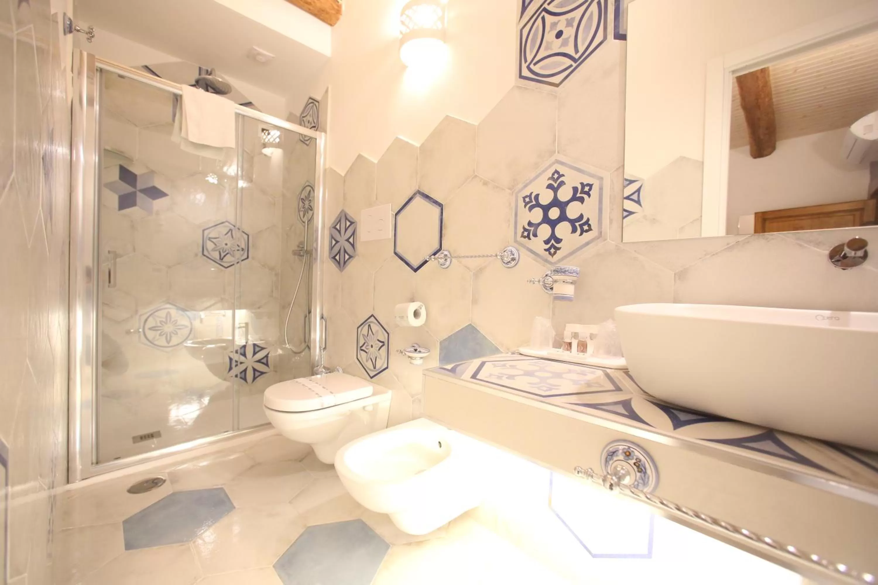 Shower in Relais Piazza Del Plebiscito B&B