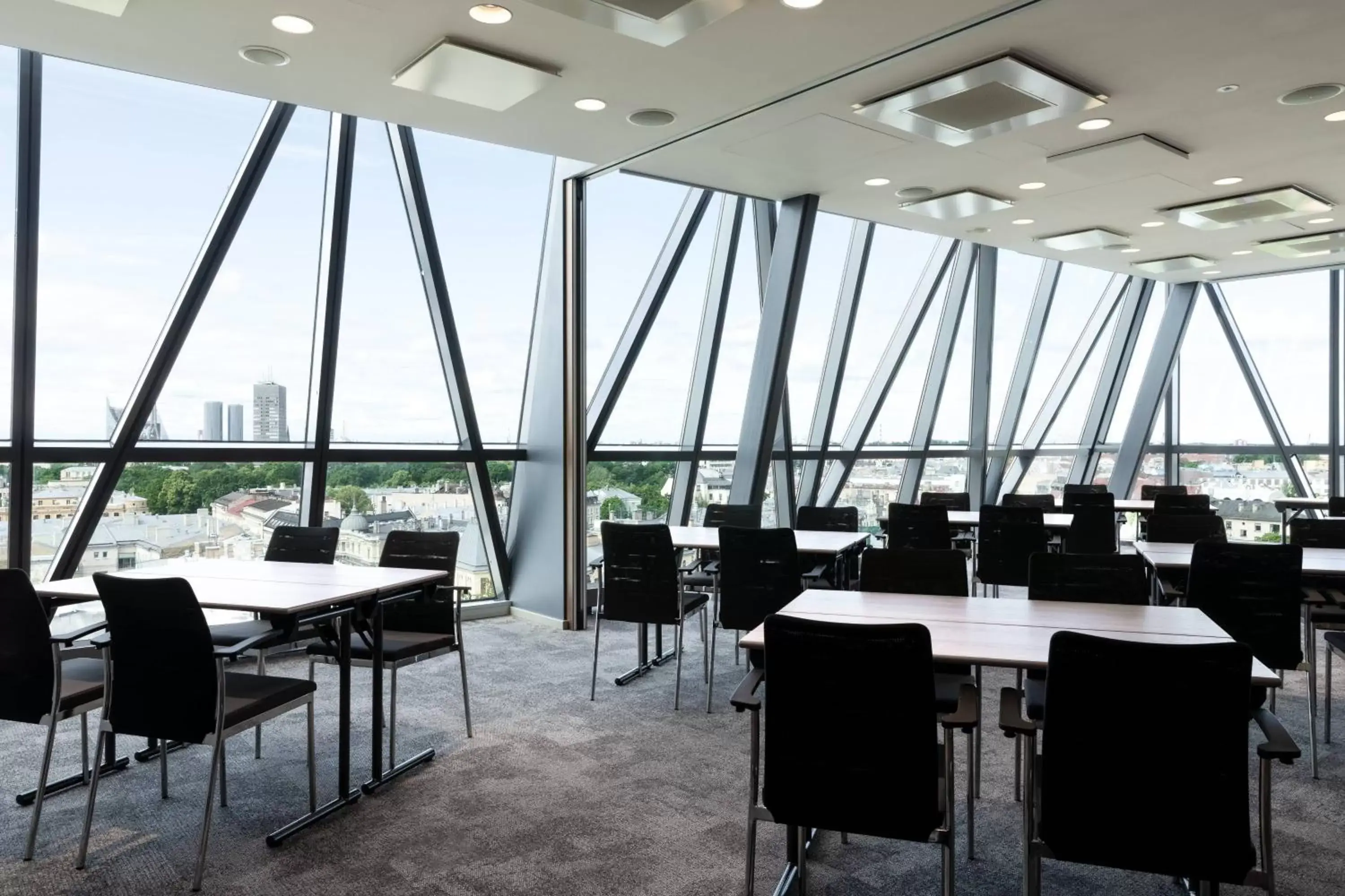 Meeting/conference room, Restaurant/Places to Eat in AC Hotel by Marriott Riga