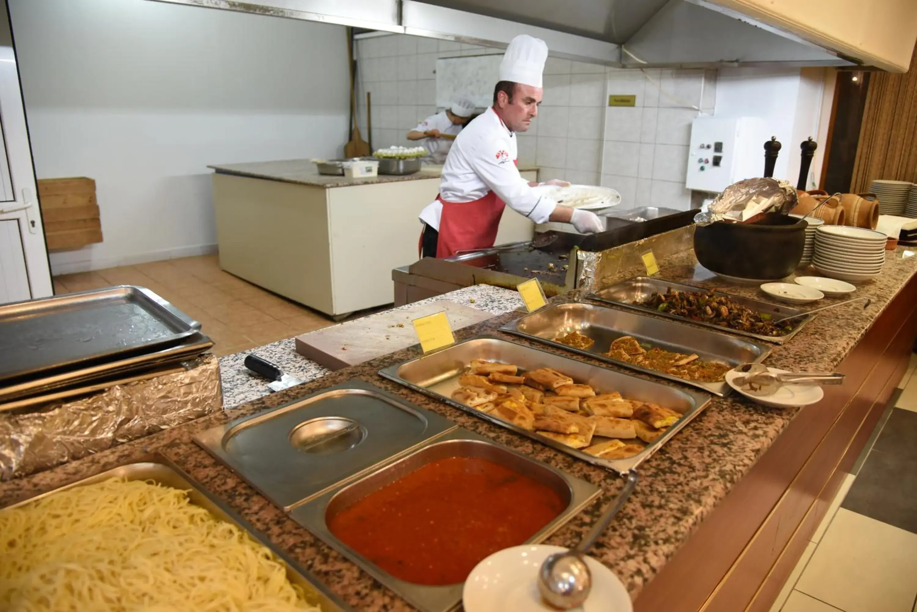 Food and drinks, Kitchen/Kitchenette in SIGNATURE GARDEN AVANOS Hotel & SPA