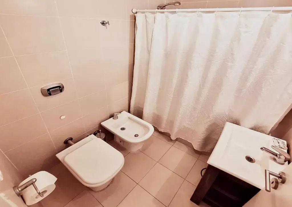 Bathroom in O2 Hoteles Mar del Plata