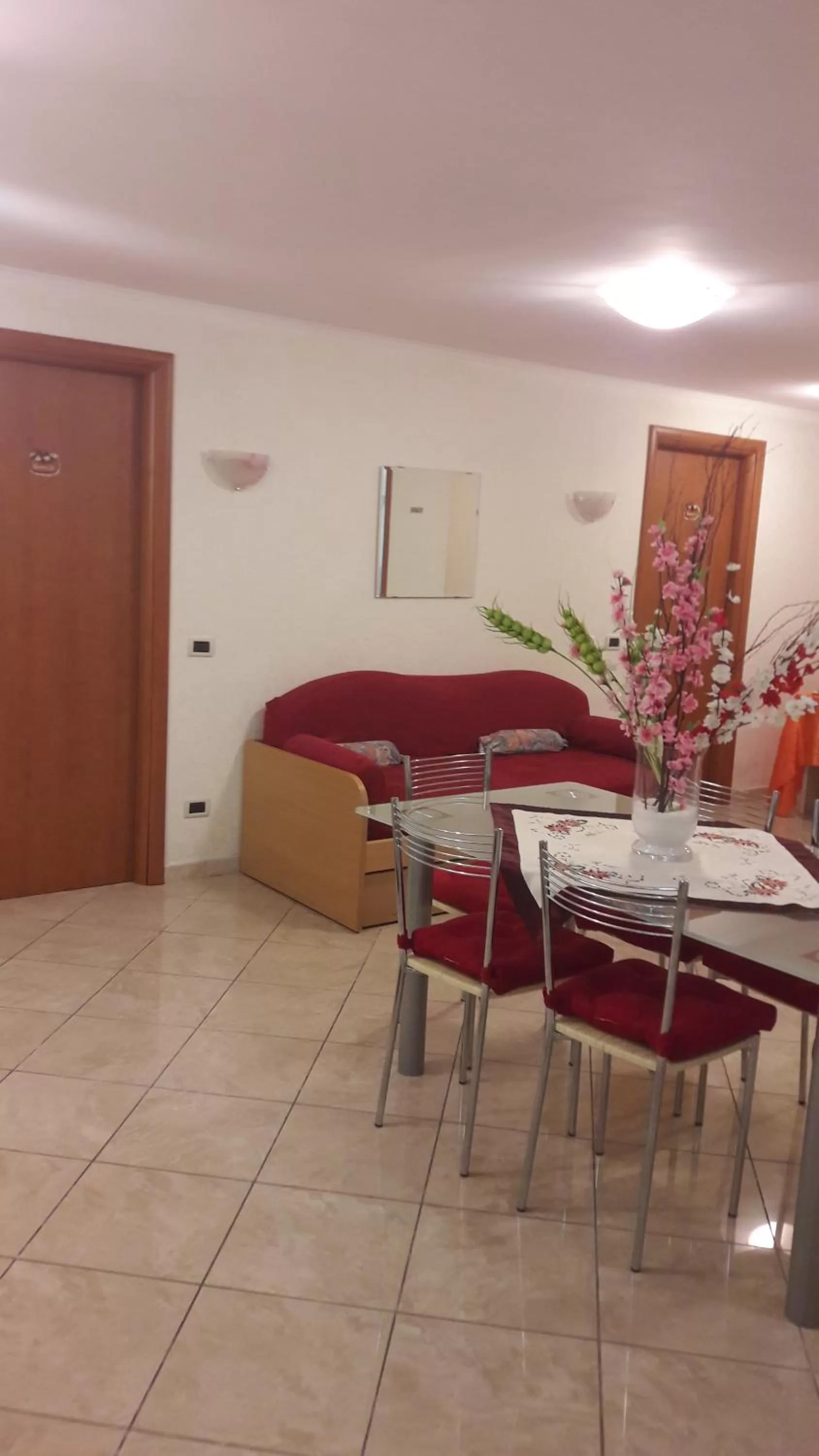 Communal lounge/ TV room in Nataly's House Bed&Breakfast