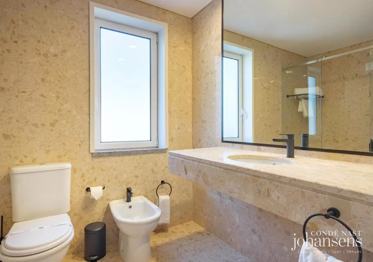 Bathroom in Pure Monchique Hotel - Villa Termal Spa Resort - by Unlock Hotels