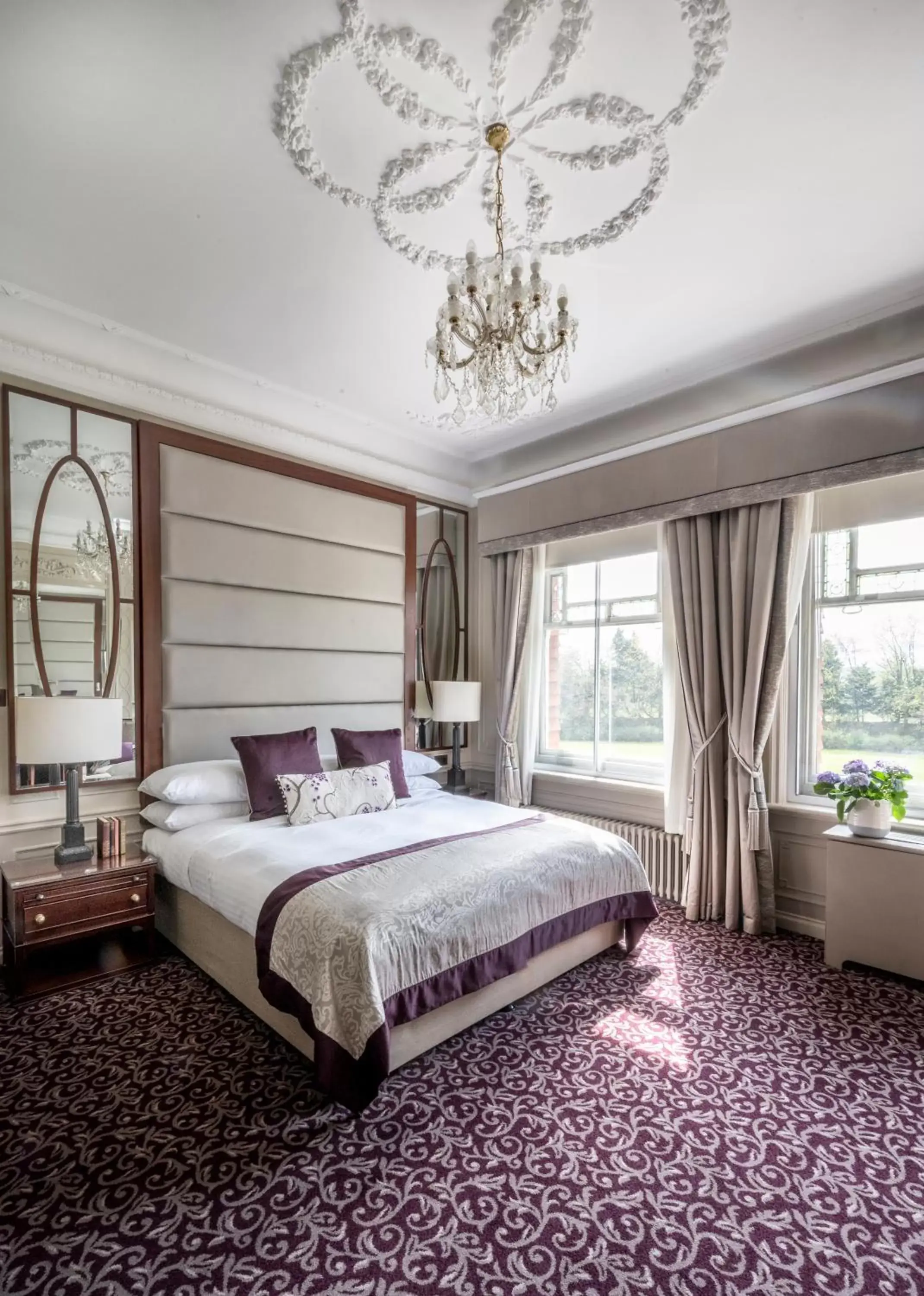 Bedroom, Bed in Woodlands Park Hotel