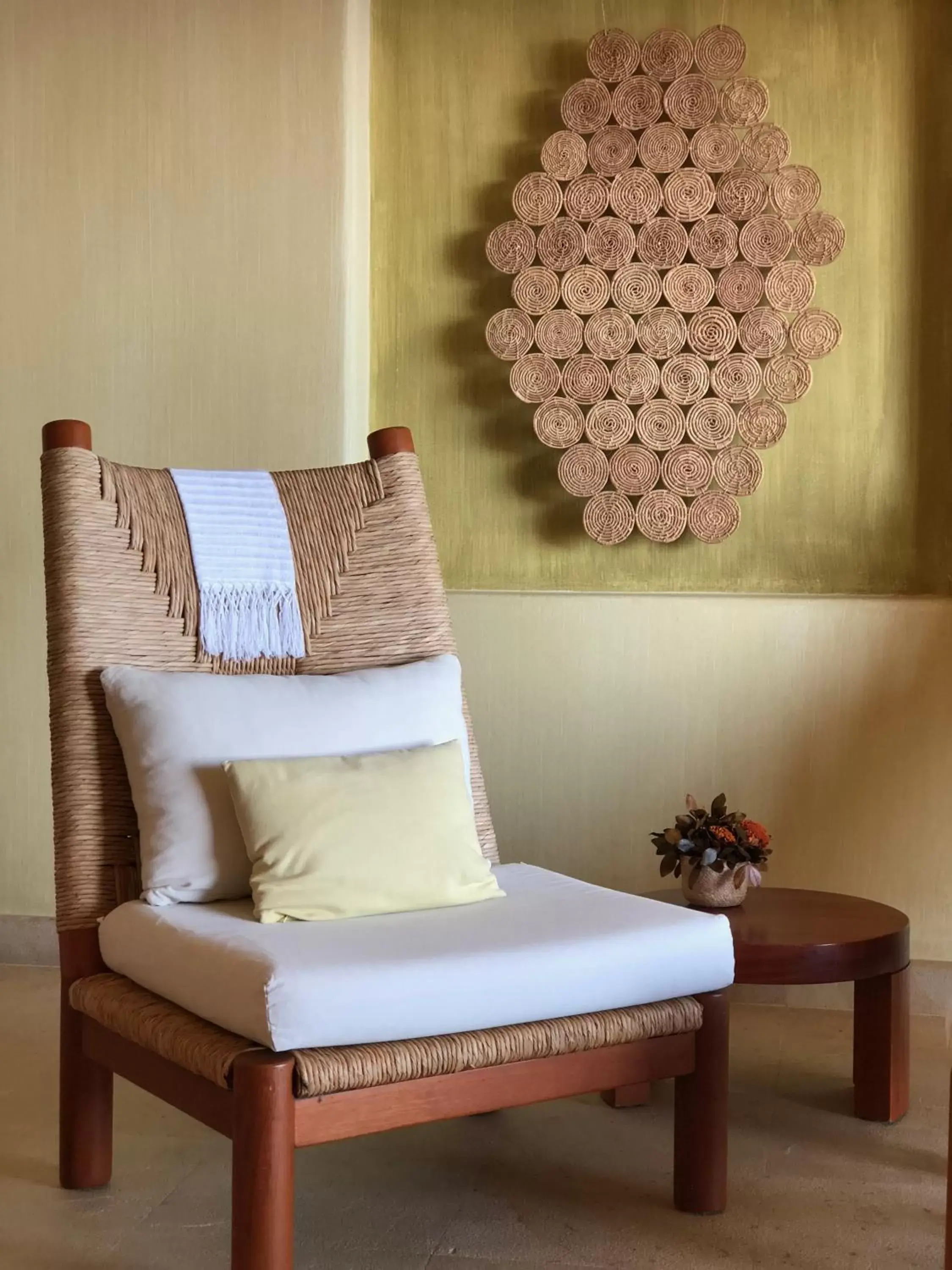 Living room in Cala de Mar Resort & Spa Ixtapa Living room in Cala de Mar Resort & Spa Ixtapa