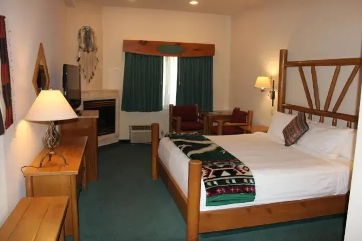Bed in Best Western Plus Kentwood Lodge