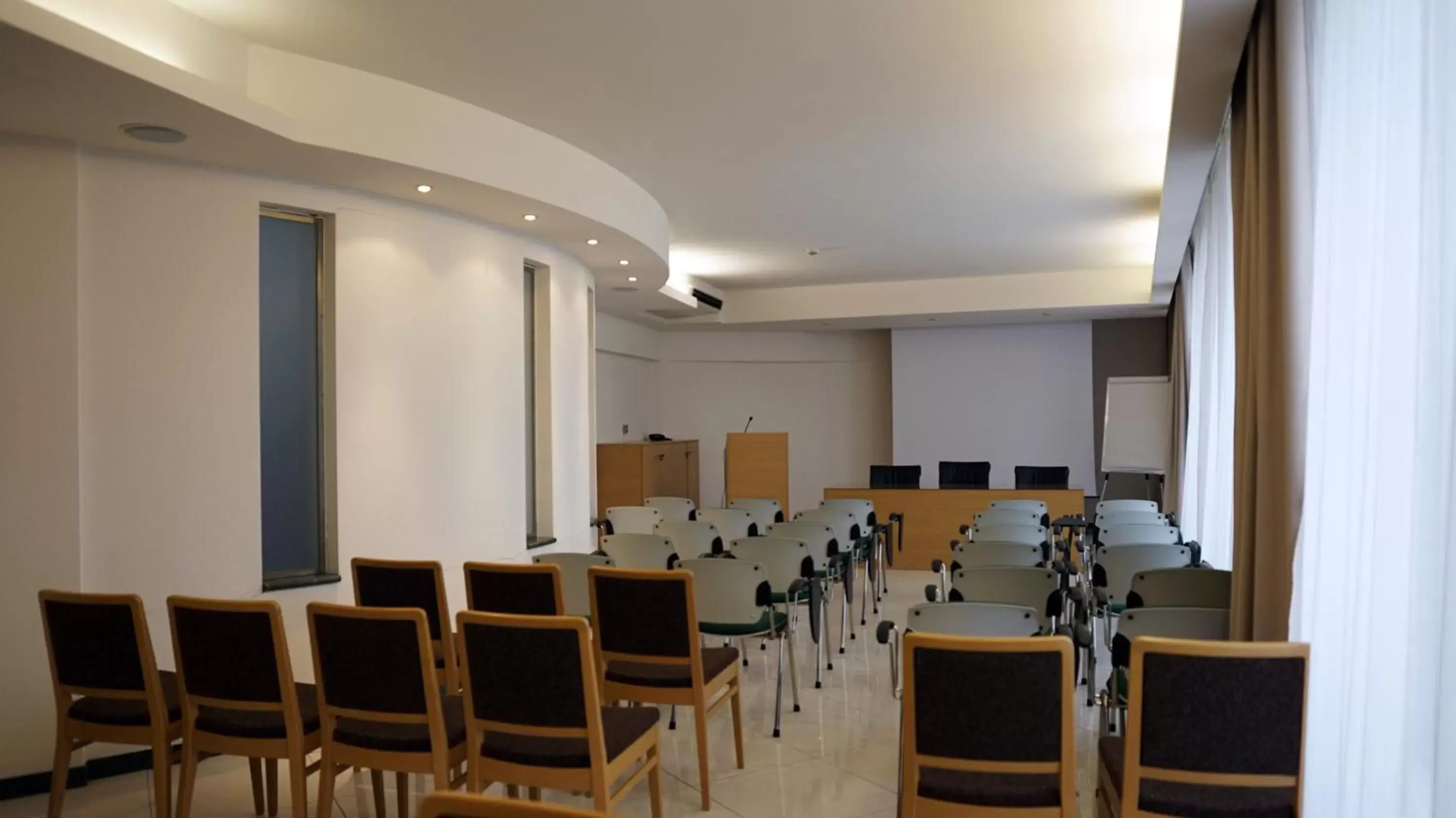 Meeting/conference room in Garden Hotel