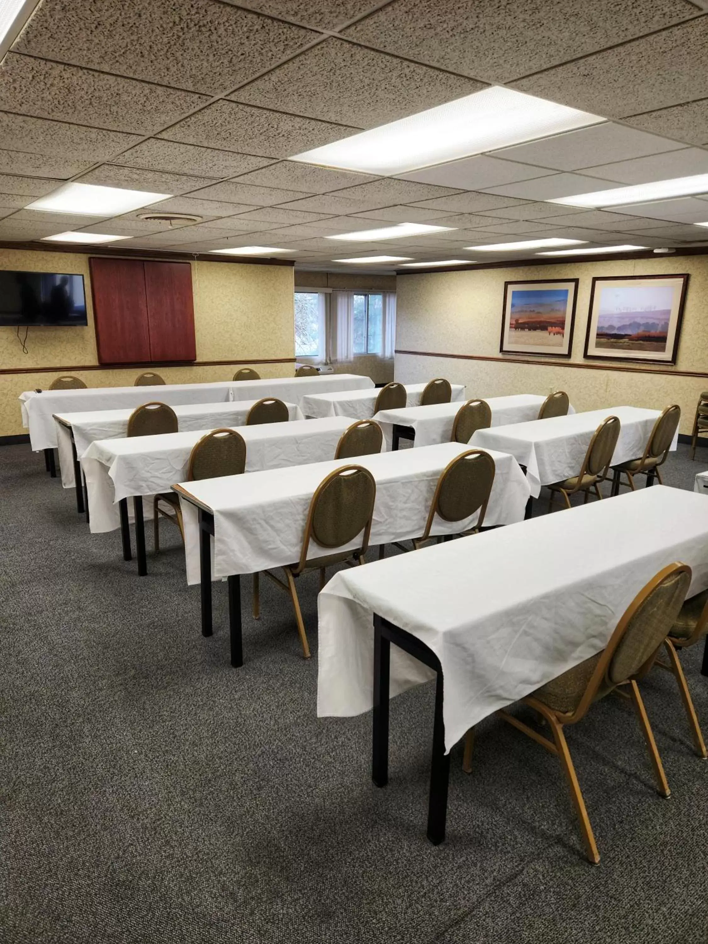 Meeting/conference room in La Quinta by Wyndham Appleton College Avenue