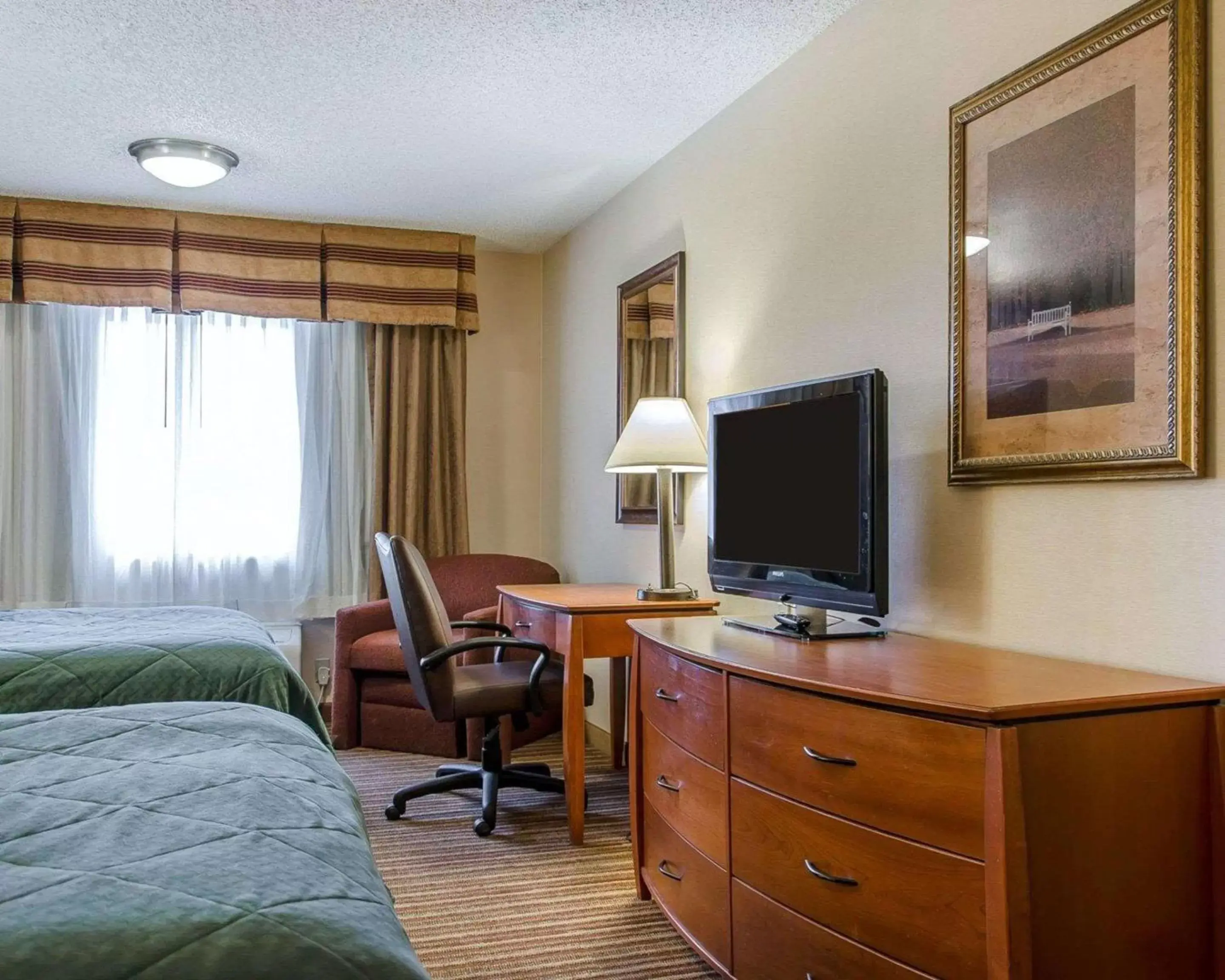 Photo of the whole room, TV/Entertainment Center in Quality Inn & Suites Twin Falls