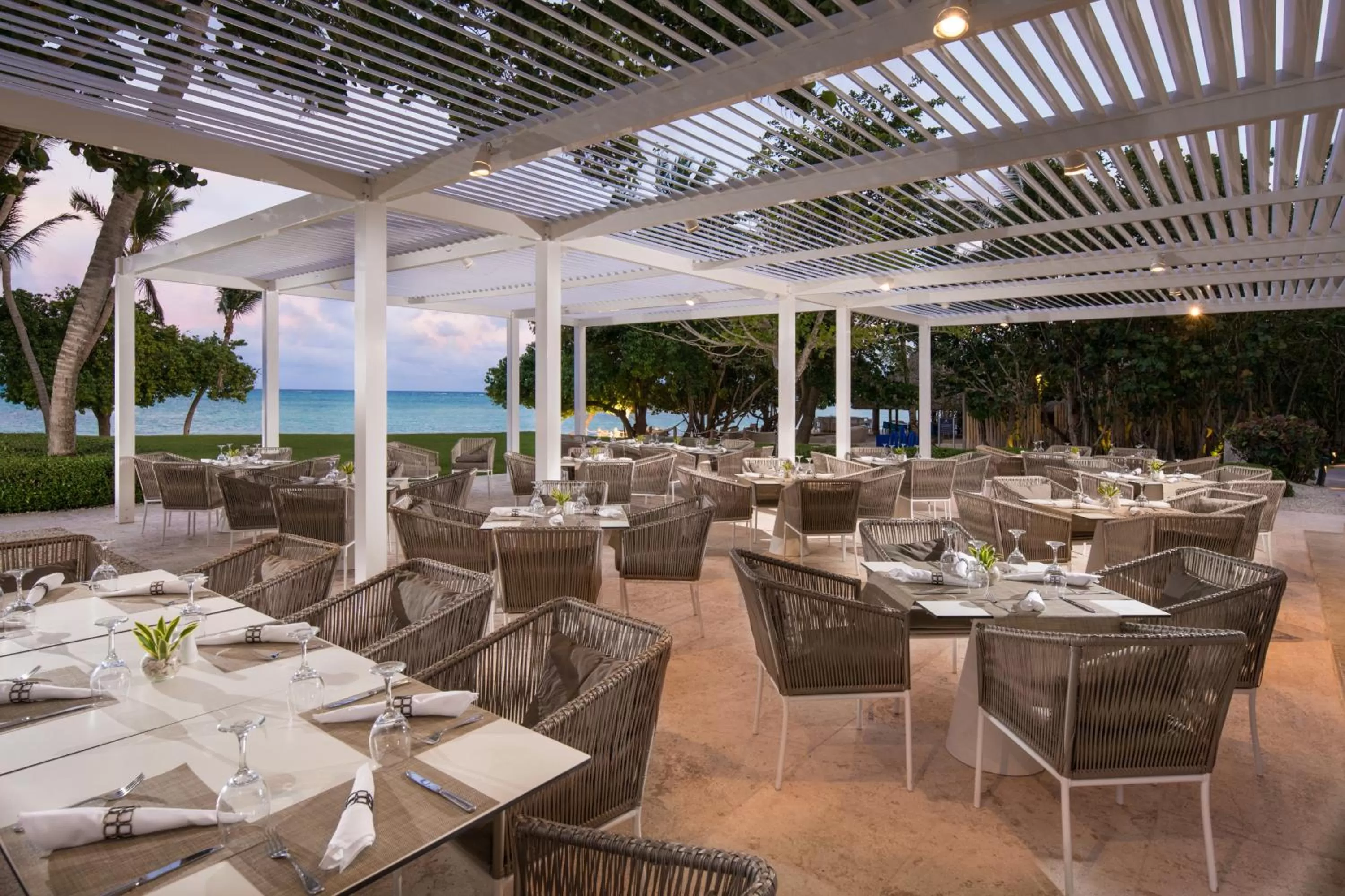 Restaurant/places to eat in Tortuga Bay