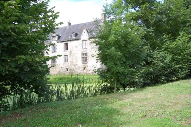 Property building in Manoir de Rouessé