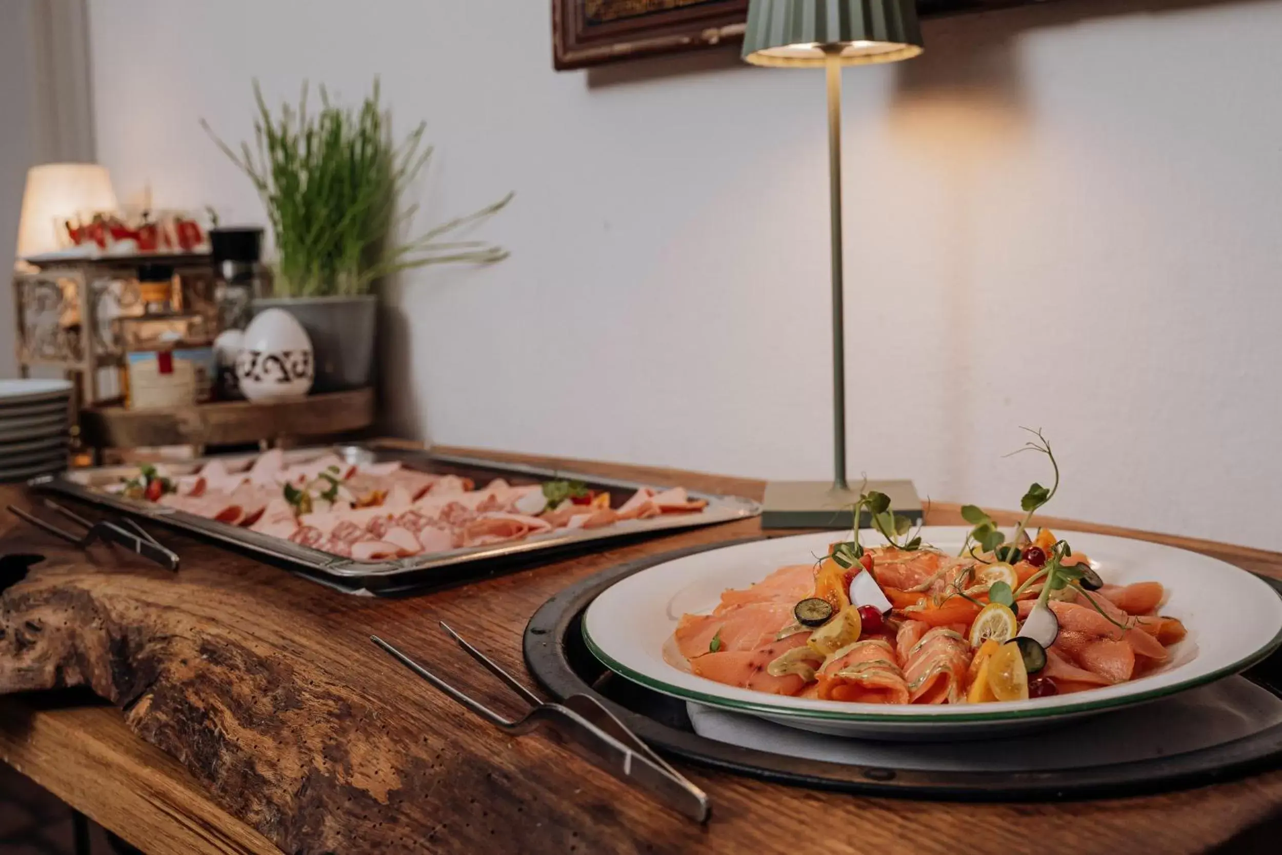 Buffet breakfast, Food in Schlosswirt zu Anif - Hotel und Restaurant