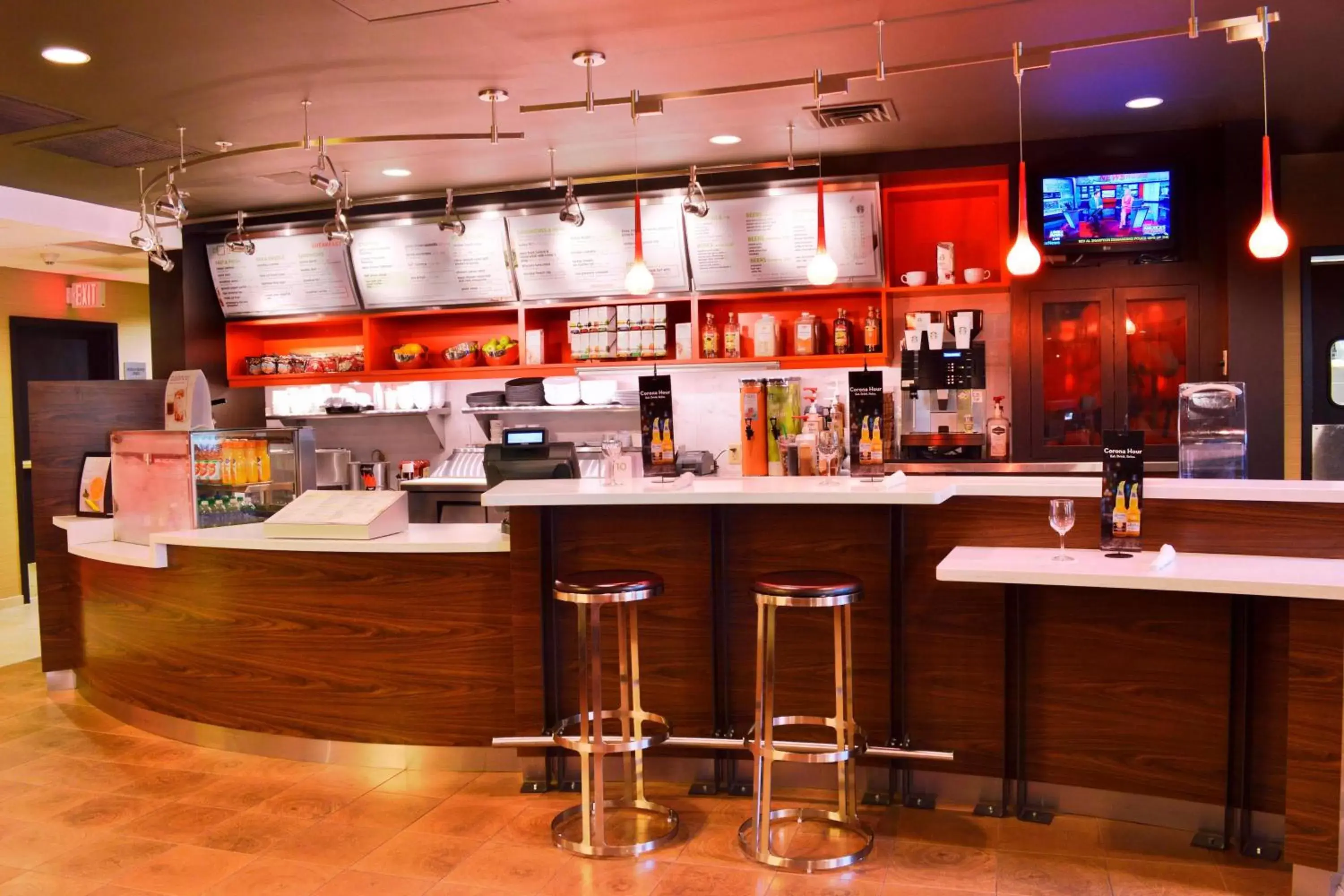 Restaurant/places to eat, Lounge/Bar in Courtyard by Marriott Concord