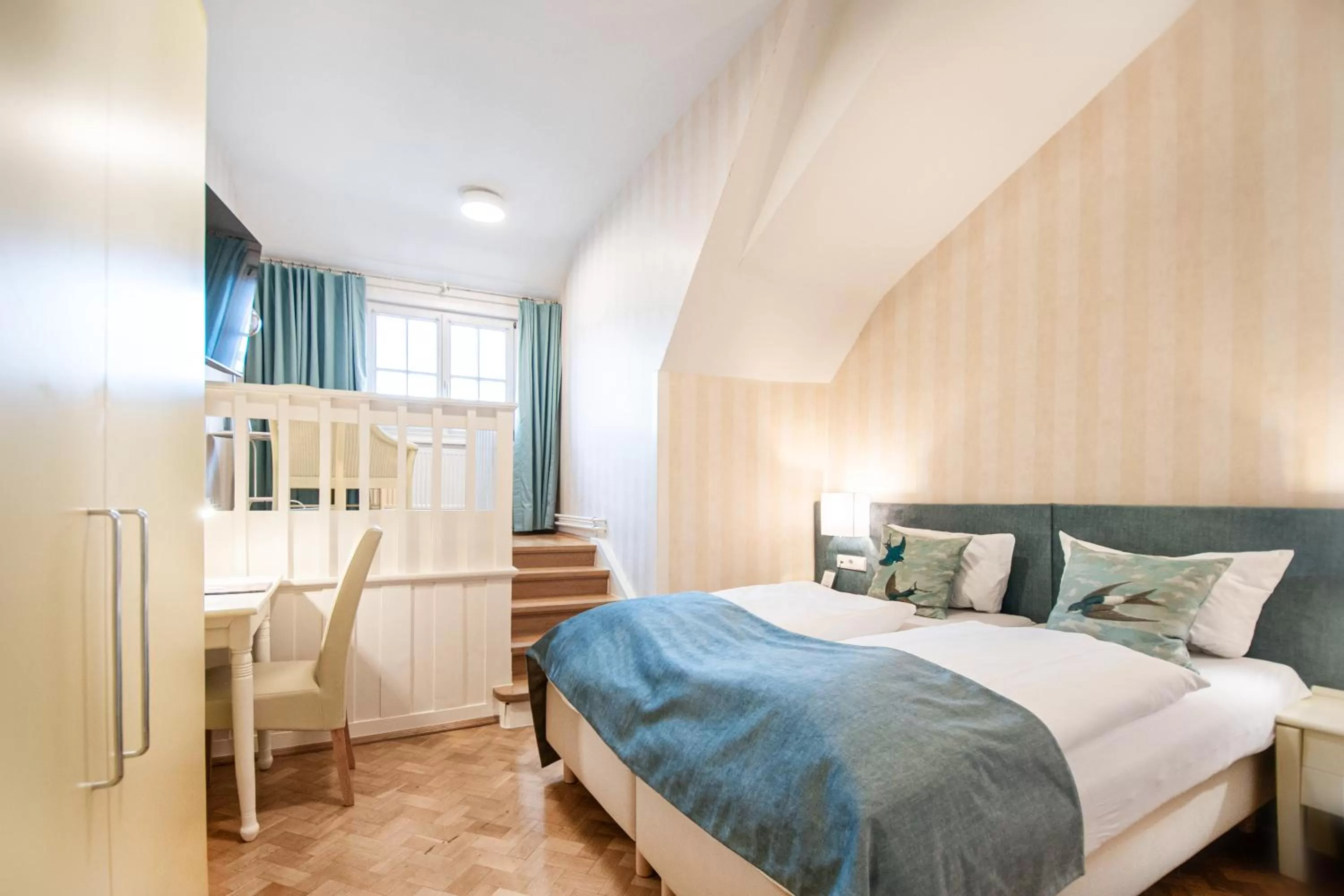 Photo of the whole room, Bed in Romantik Hotel Barbarossa