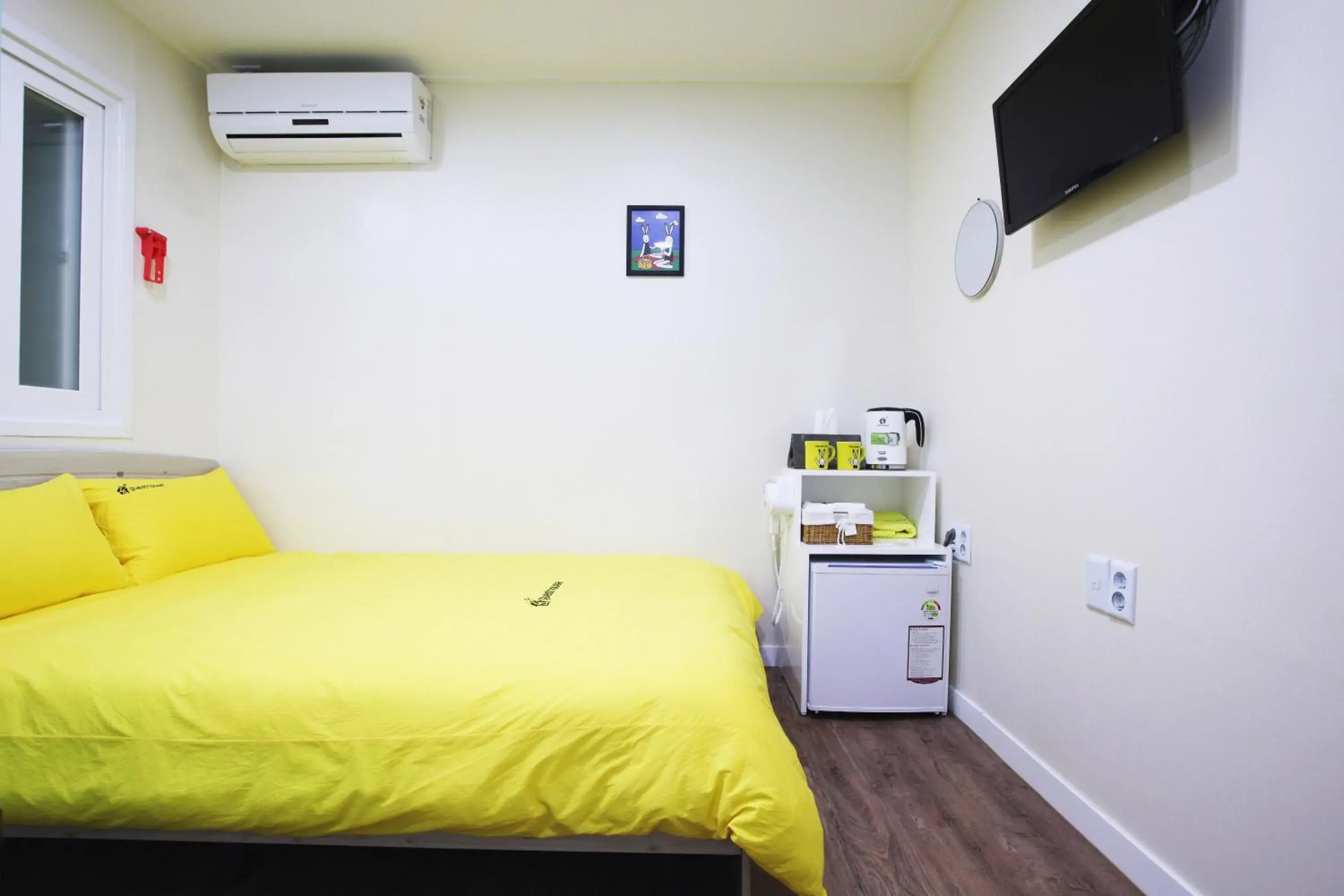 Photo of the whole room, Bed in 24 Guesthouse Myeongdong Avenue