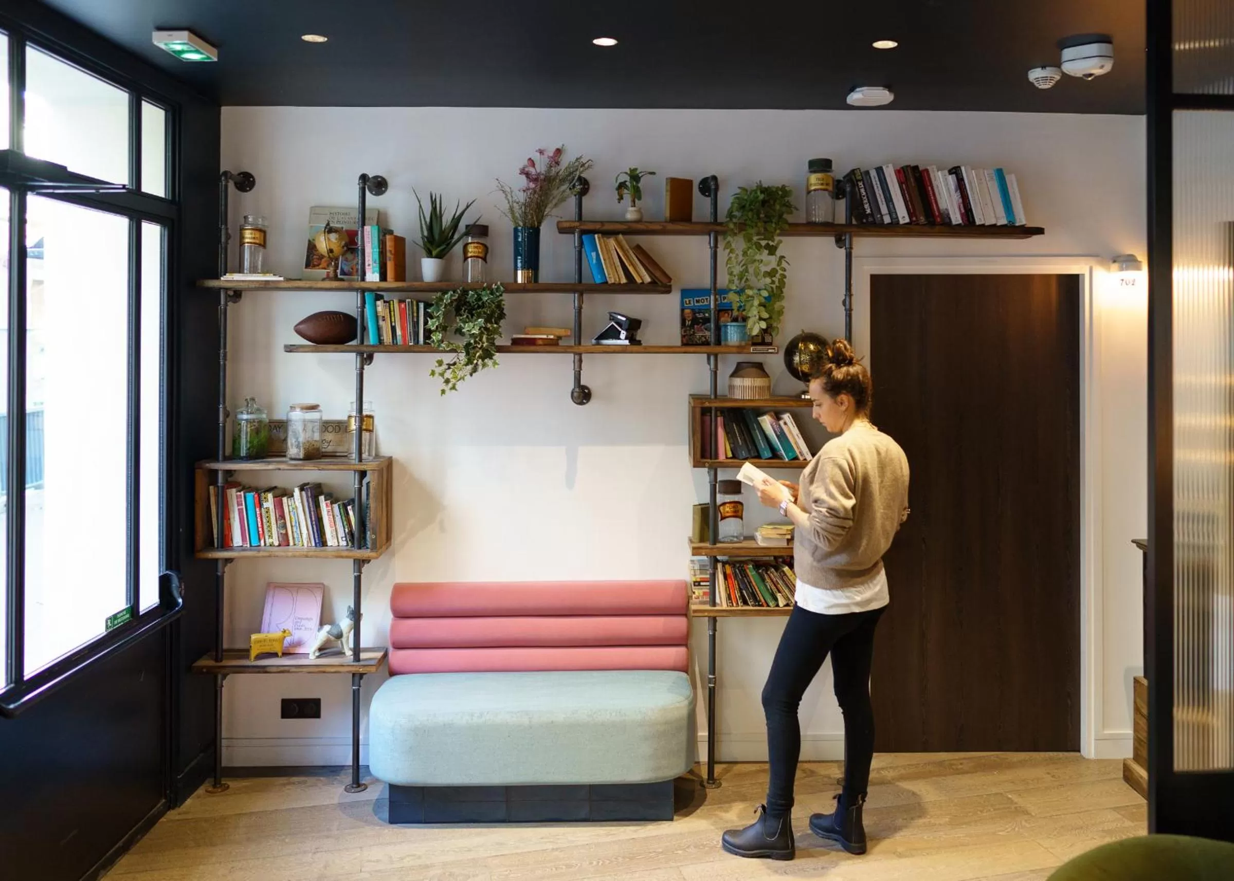 Library in Hotel Bridget