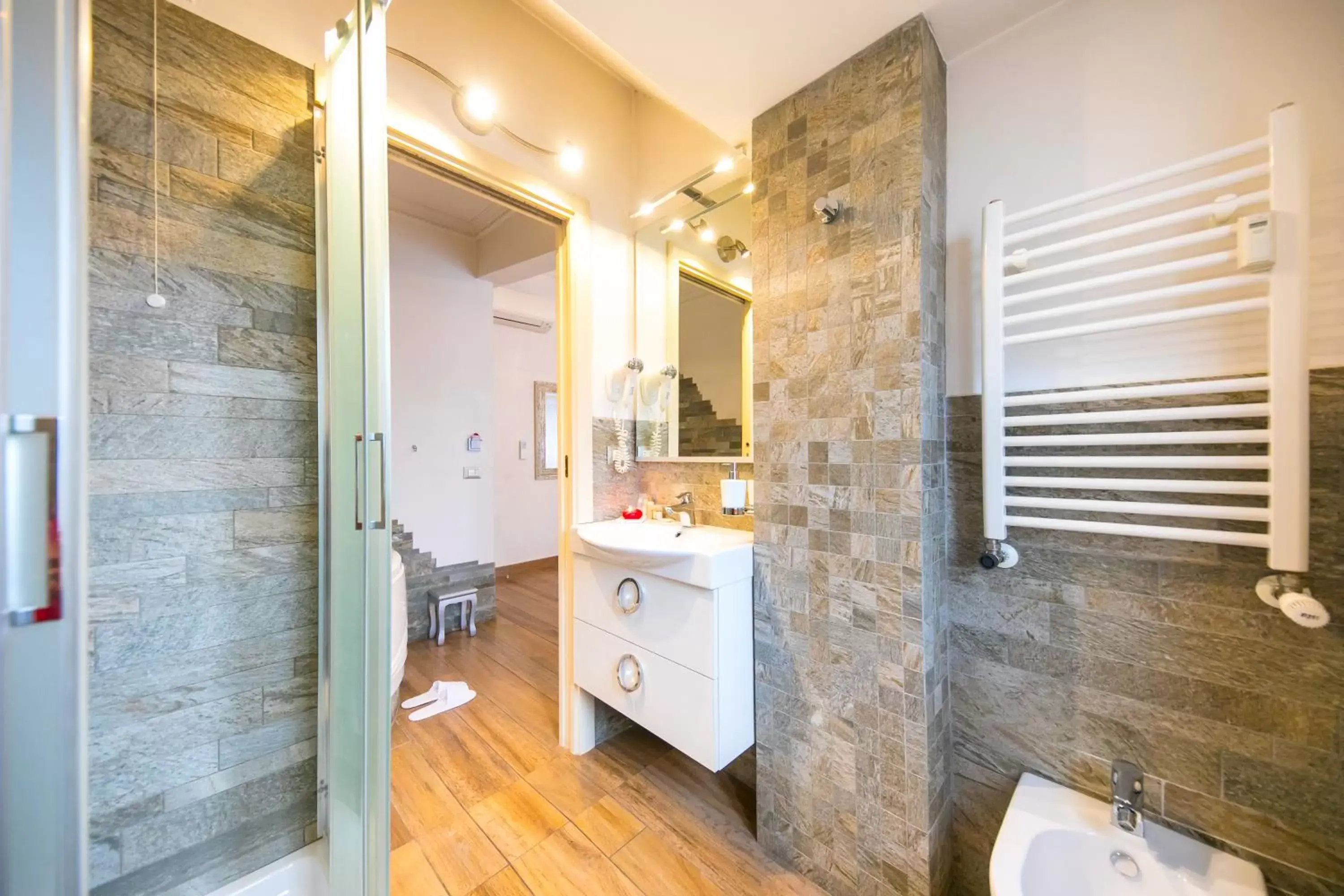 Bathroom in Suites Roma Tiburtina Economy